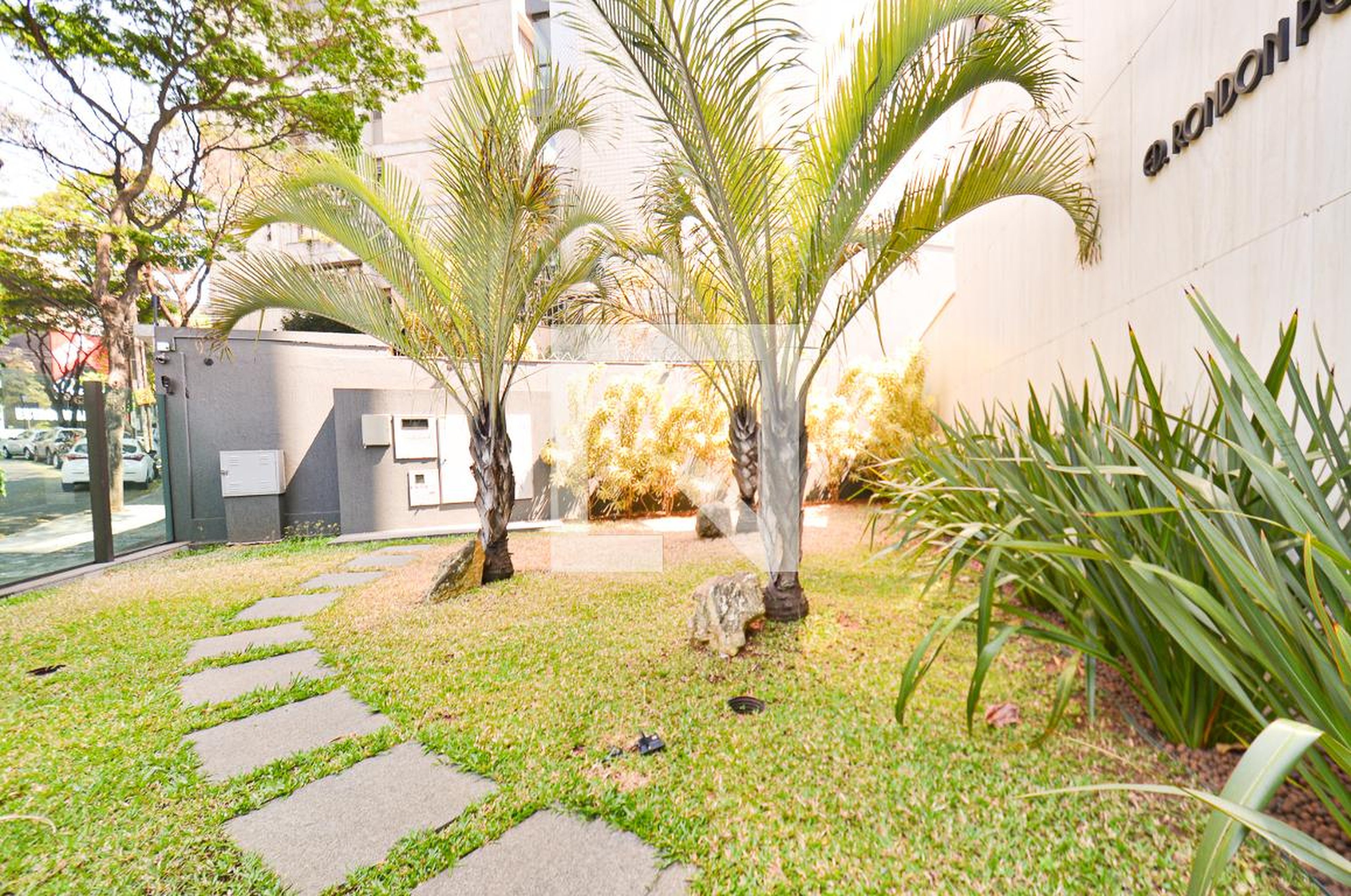 Entrada - Edifício Rondon Pessoa de Mendonca