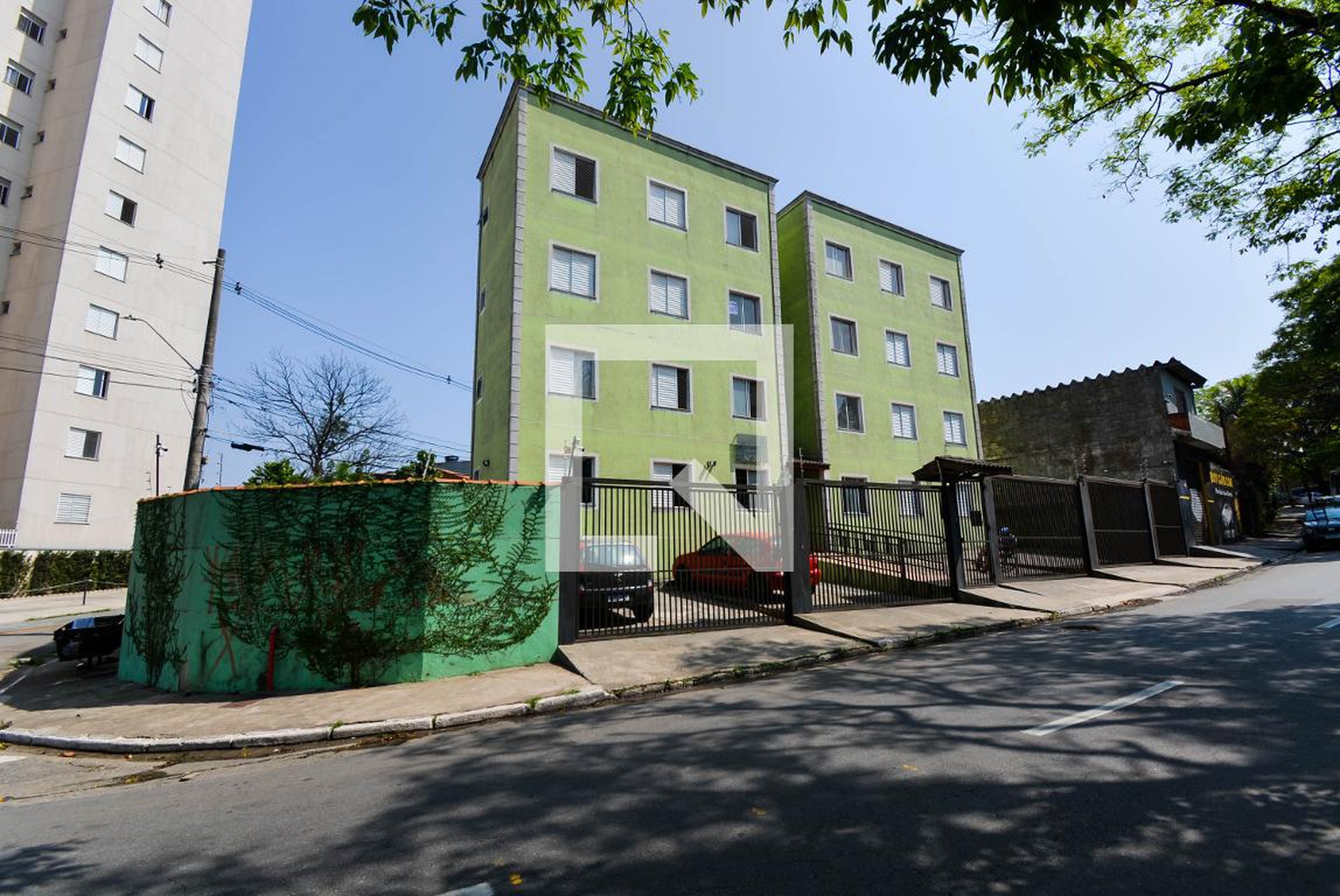Fachada do Condomínio Condomínio em Rua Orlando Ramos, 301