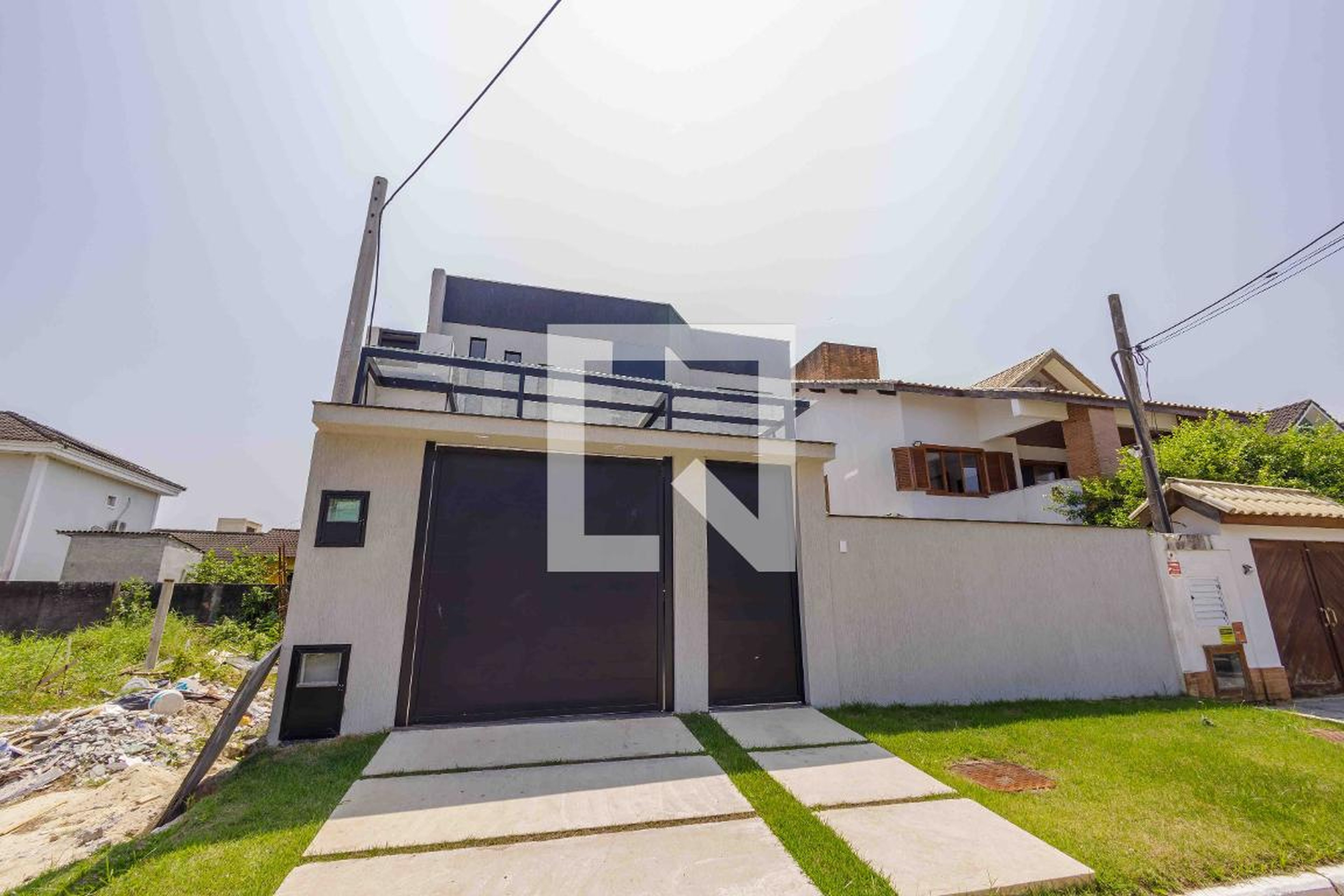 Fachada Condomínio em Rua Salomão Malina, 35