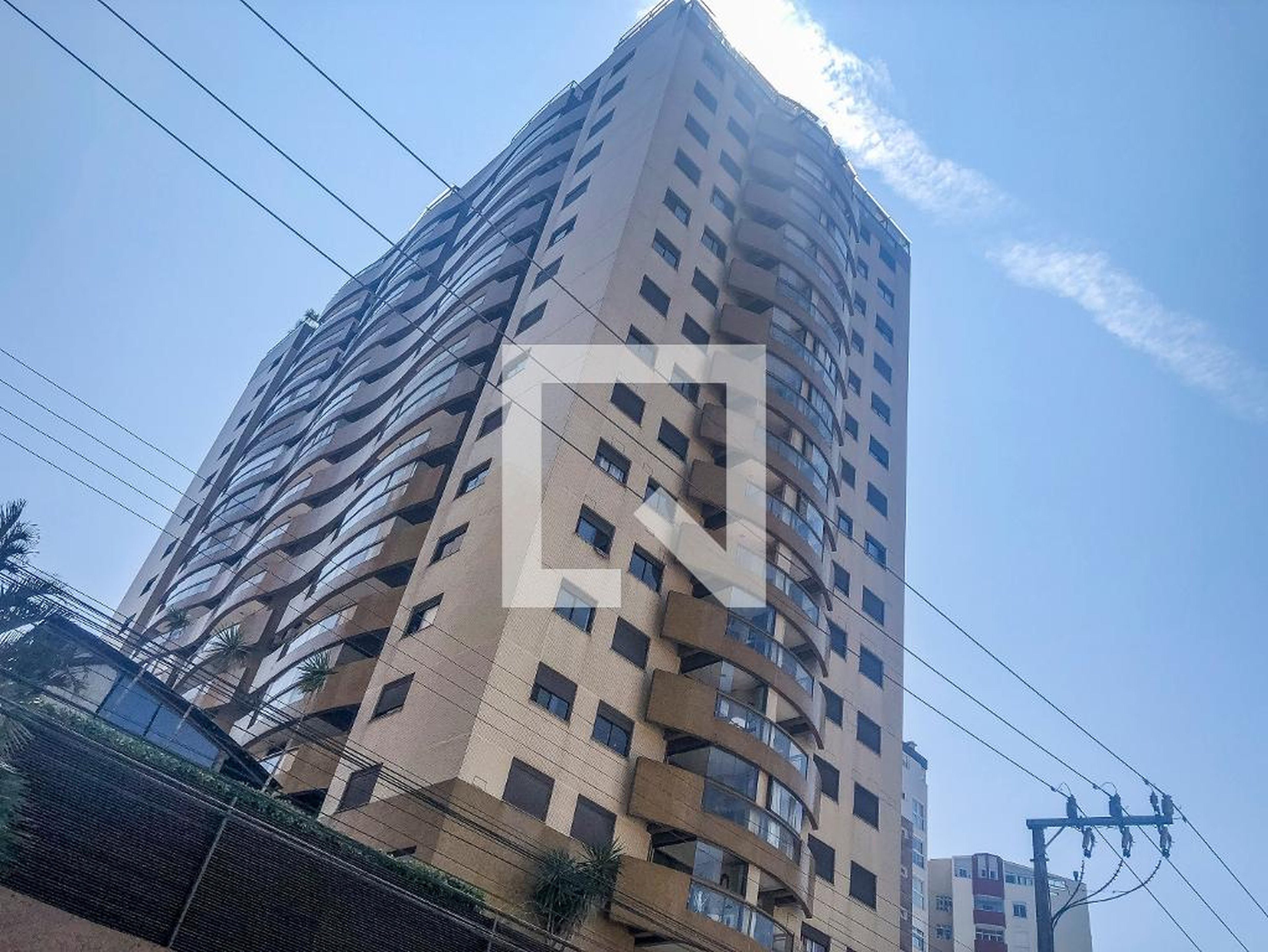 Fachada Condomínio Plaza Viena