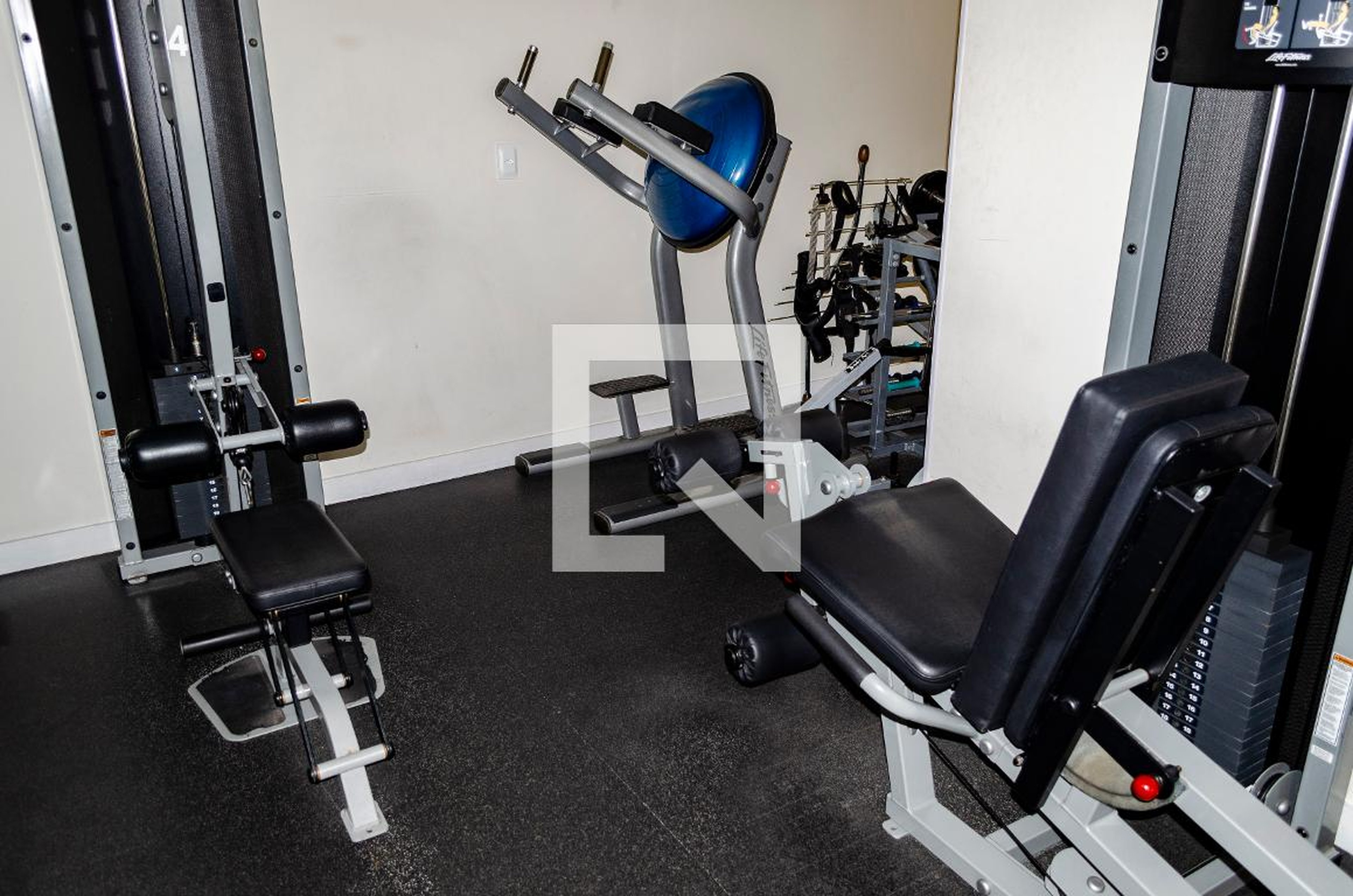 Academia - Plaza Viena