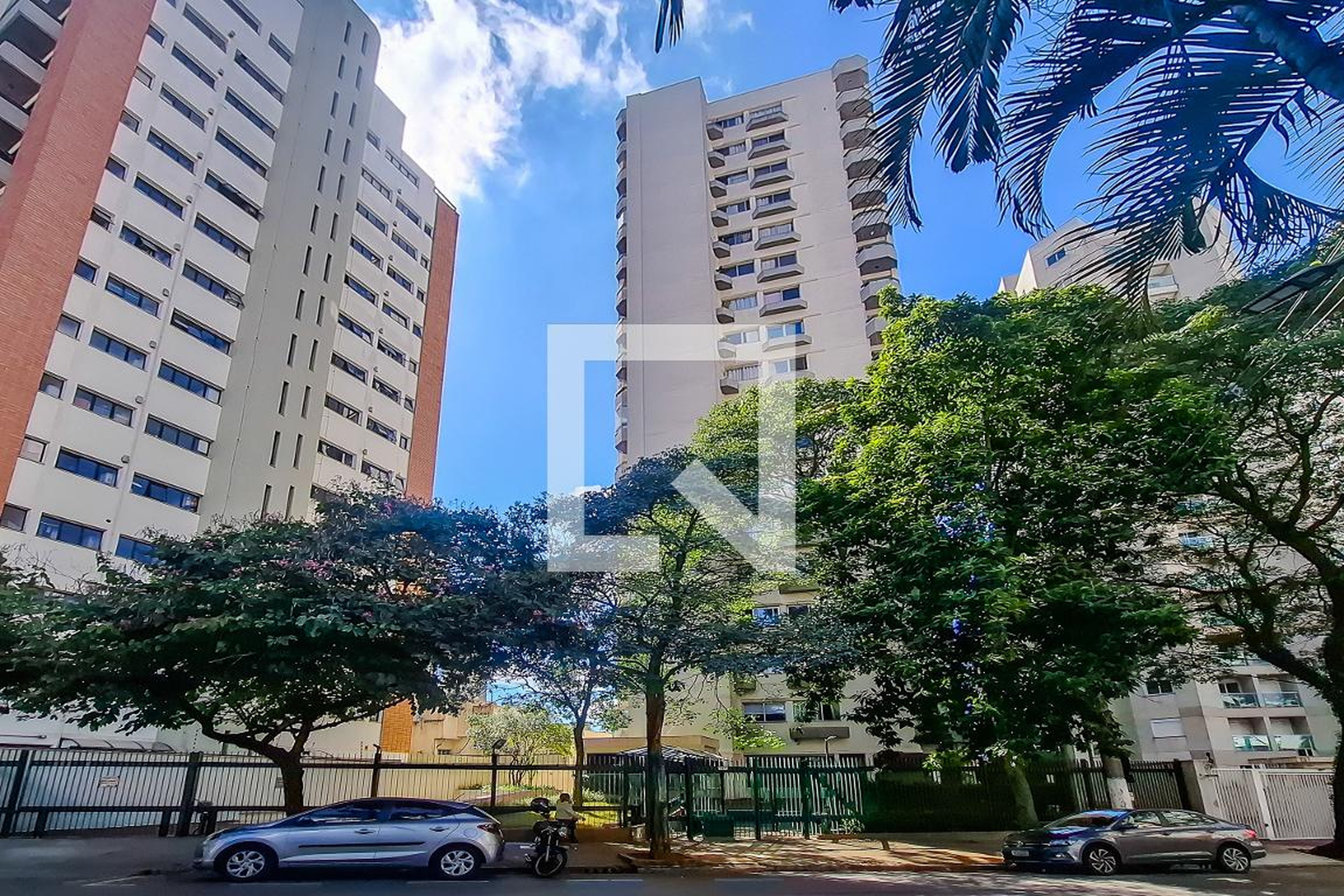 Fachada Condomínio Aruja