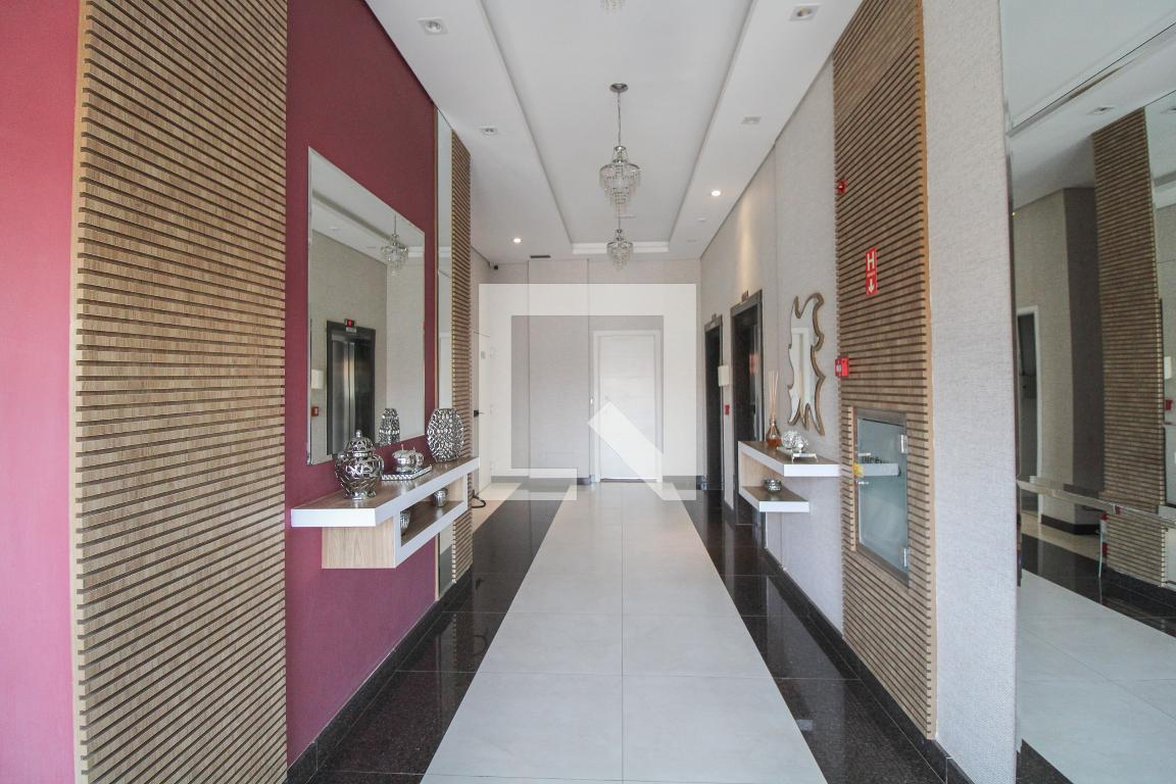 Hall do prédio - Vera Paiolla