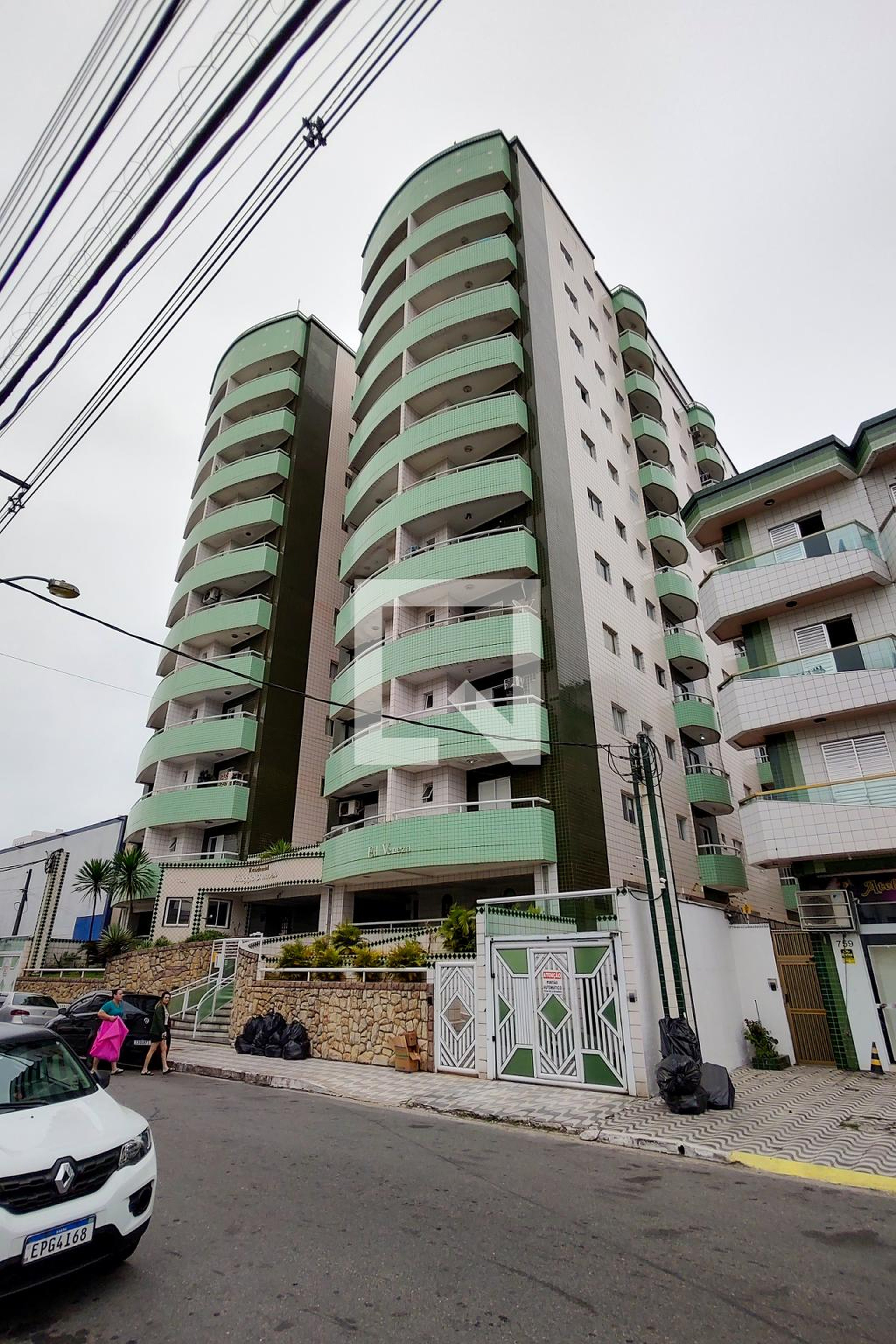 Fachada do Prédio Condomínio em Rua Oceânica Amábile, 479