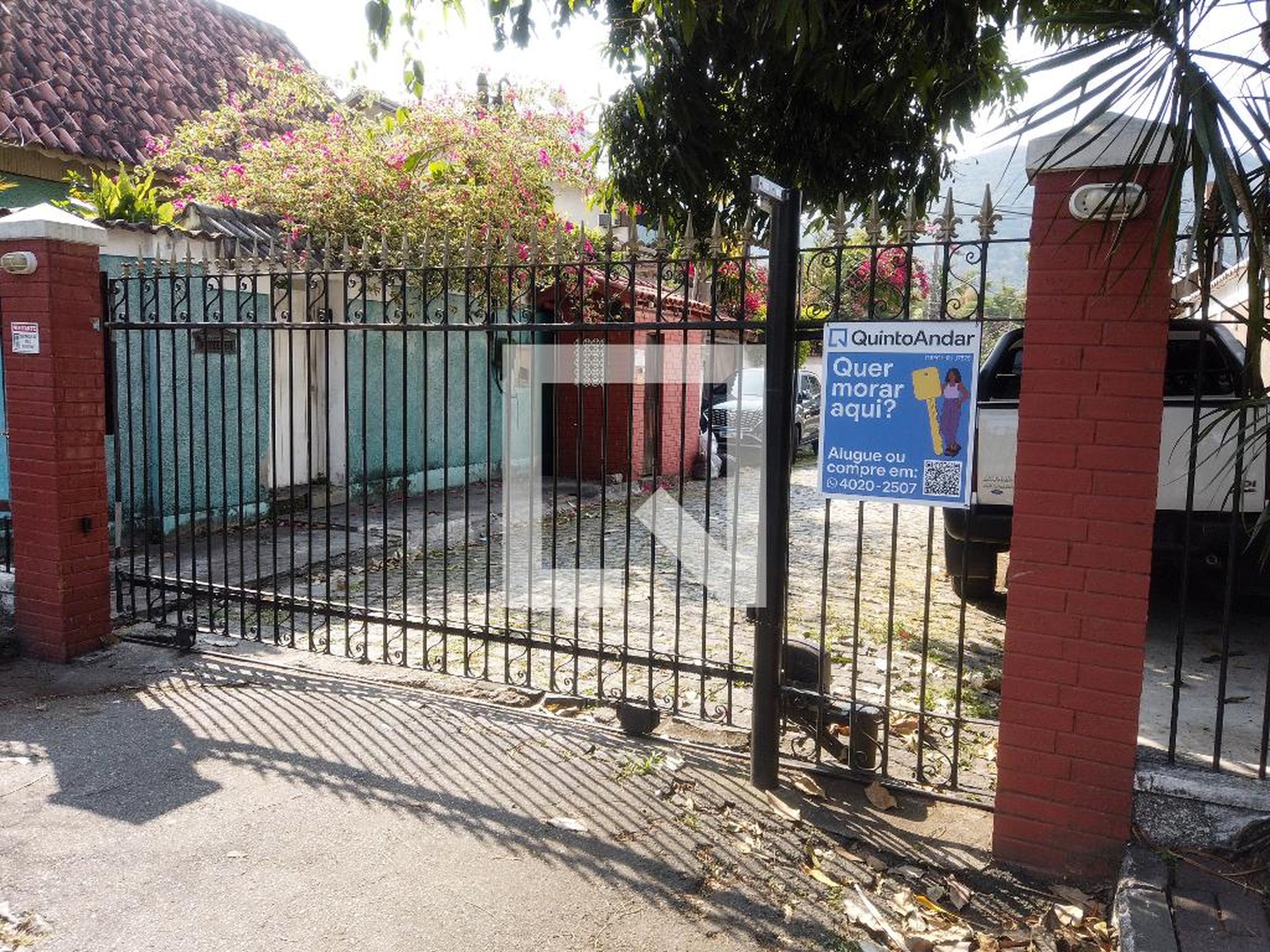 Fachada do Condomínio Condomínio em Rua Sertanista Gilberto Costa, 31