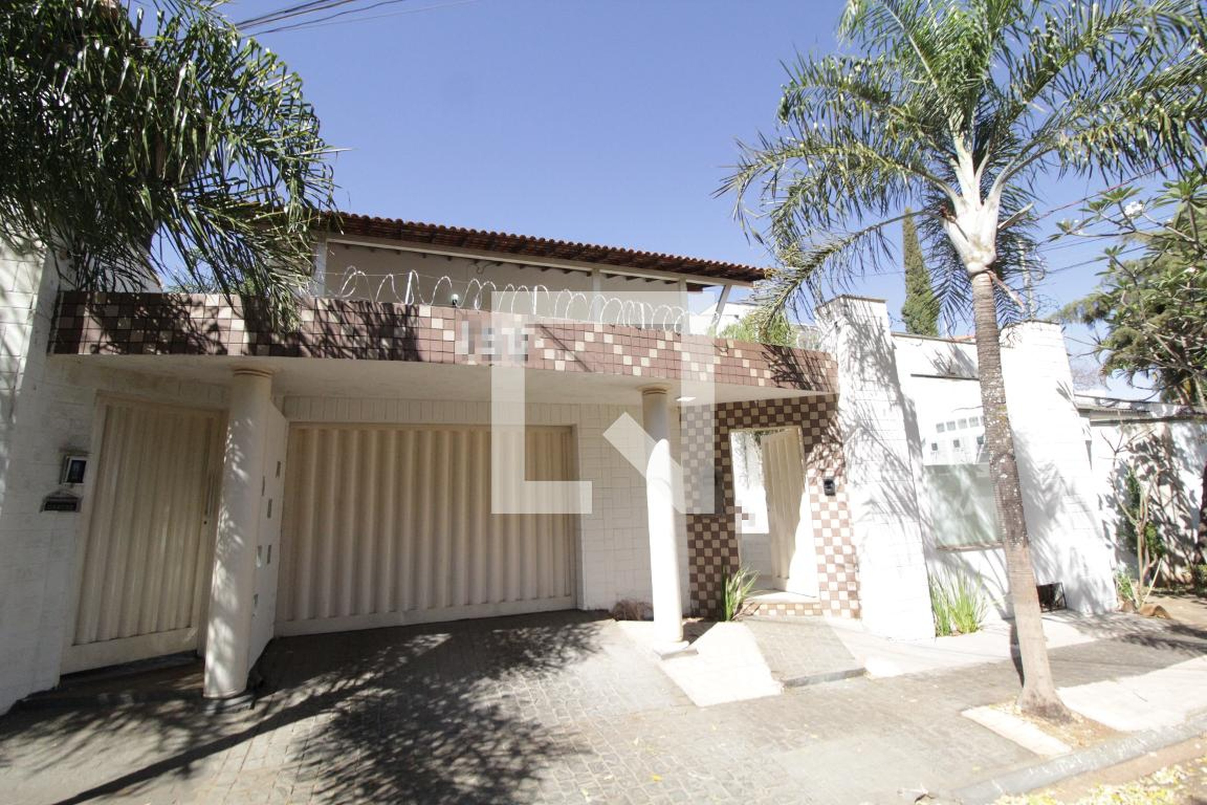 Fachada Condomínio em Alameda Grande Loja do Oriente, 196