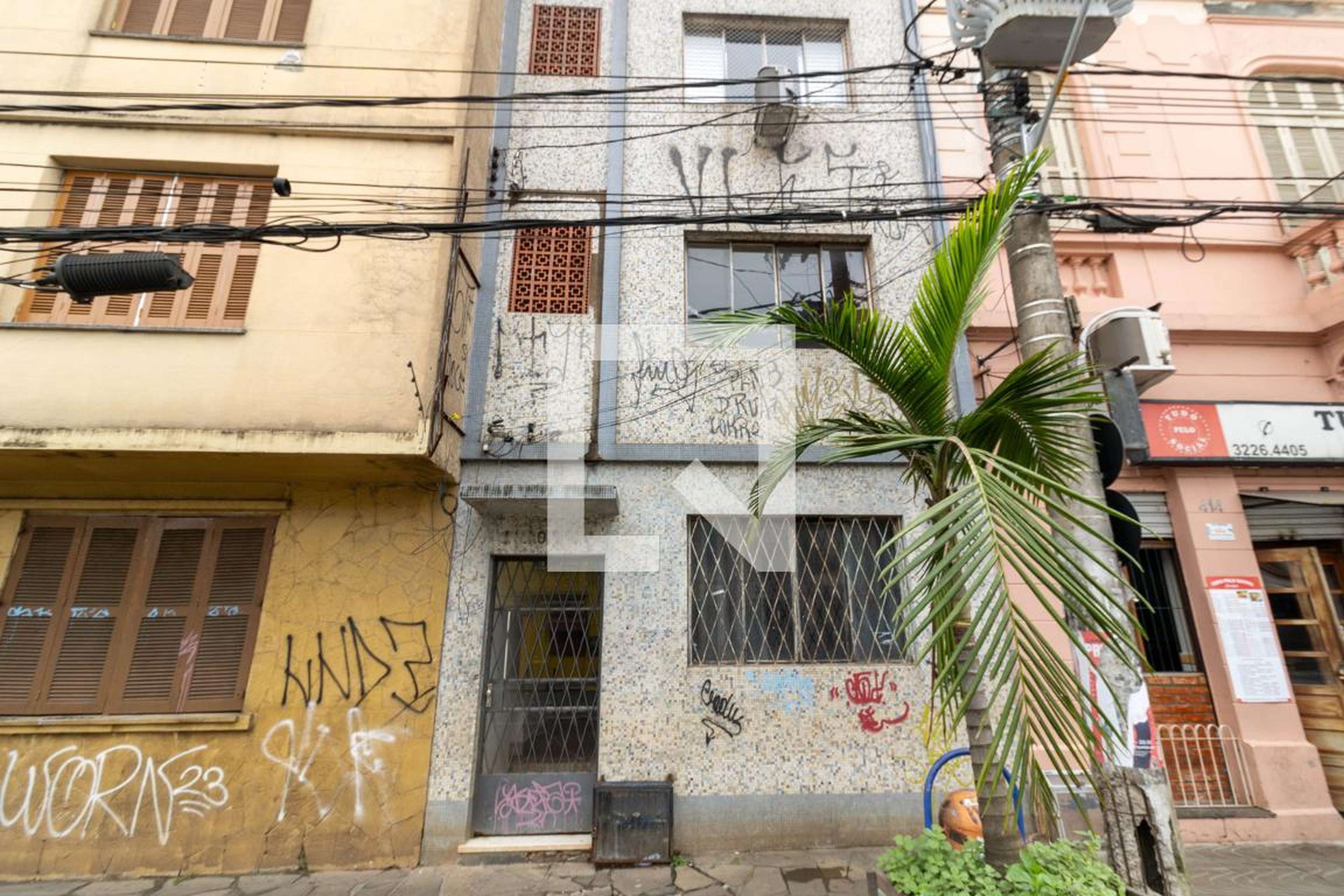 Fachada Condomínio em R. João Alfredo, 408