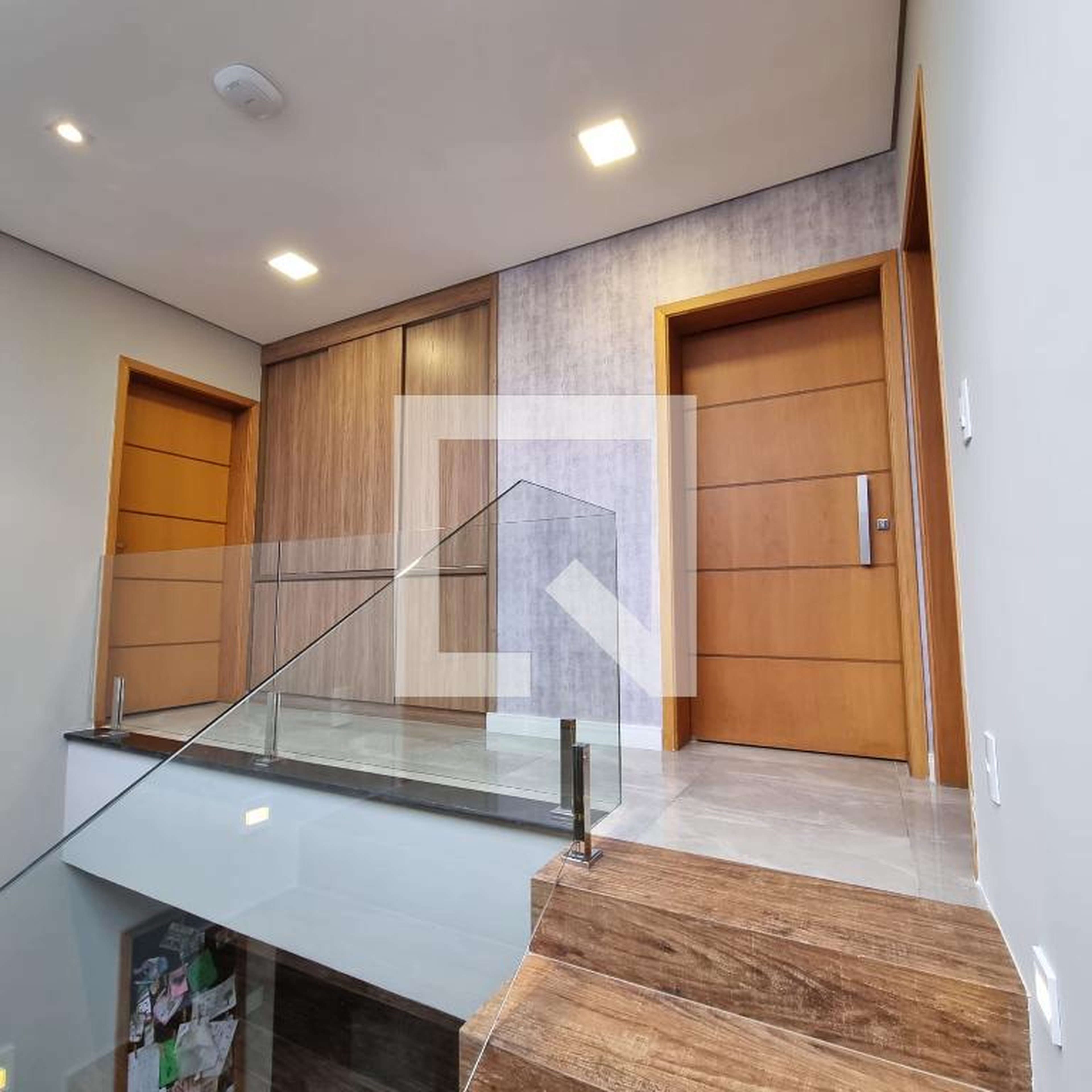 Hall Condomínio em Rua Amadeu Chiminazzo, 62