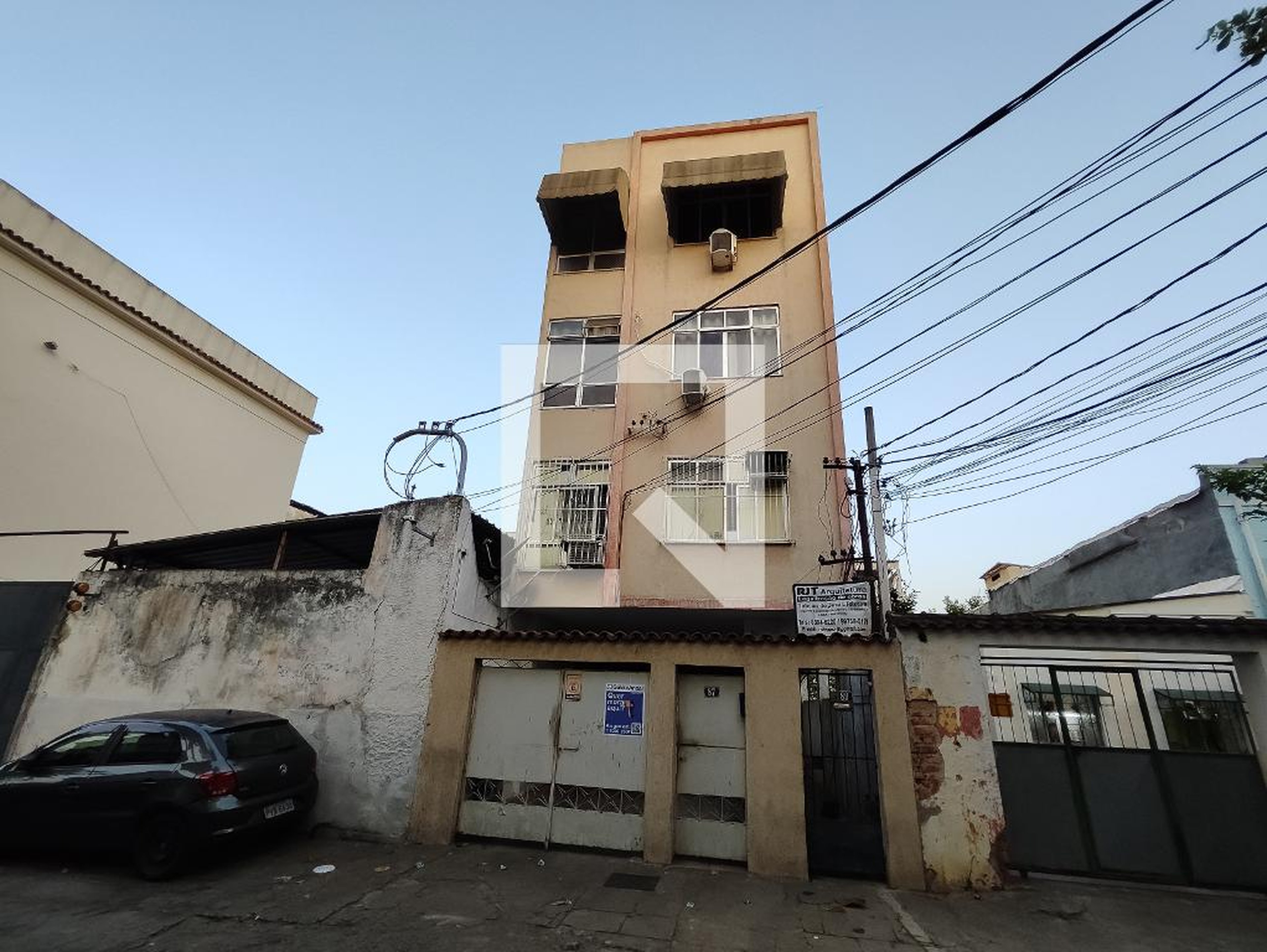 Fachada do Prédio Condomínio em Rua Justino de Souza, 87