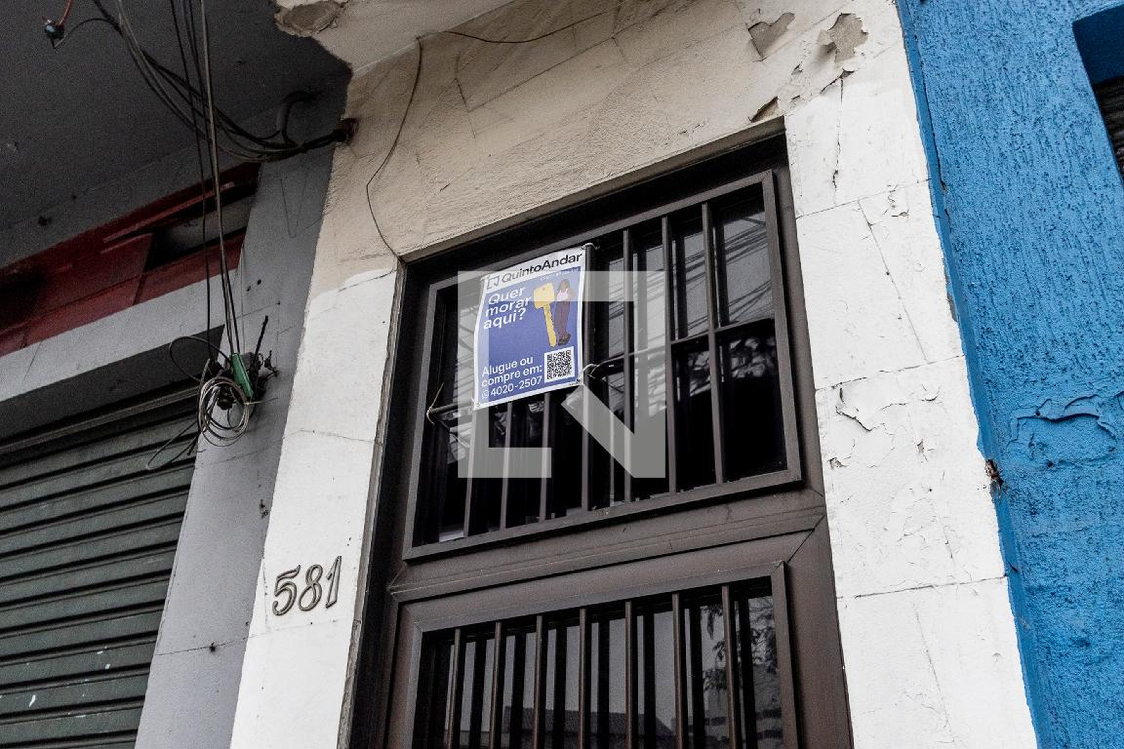 Fachada Condomínio em Rua Monteiro de Melo, 581