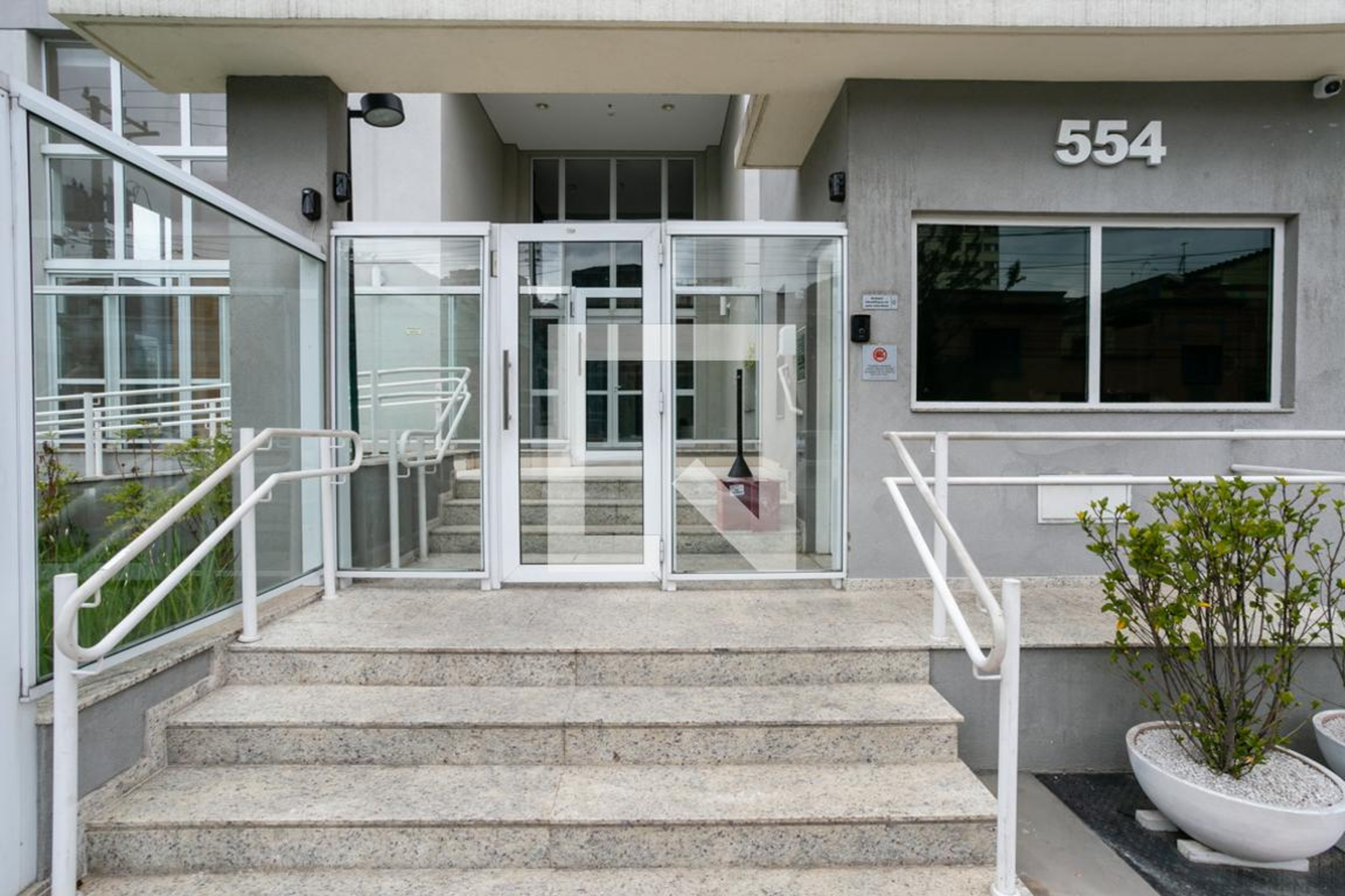 Fachada do condomínio Condomínio Uplife Residence