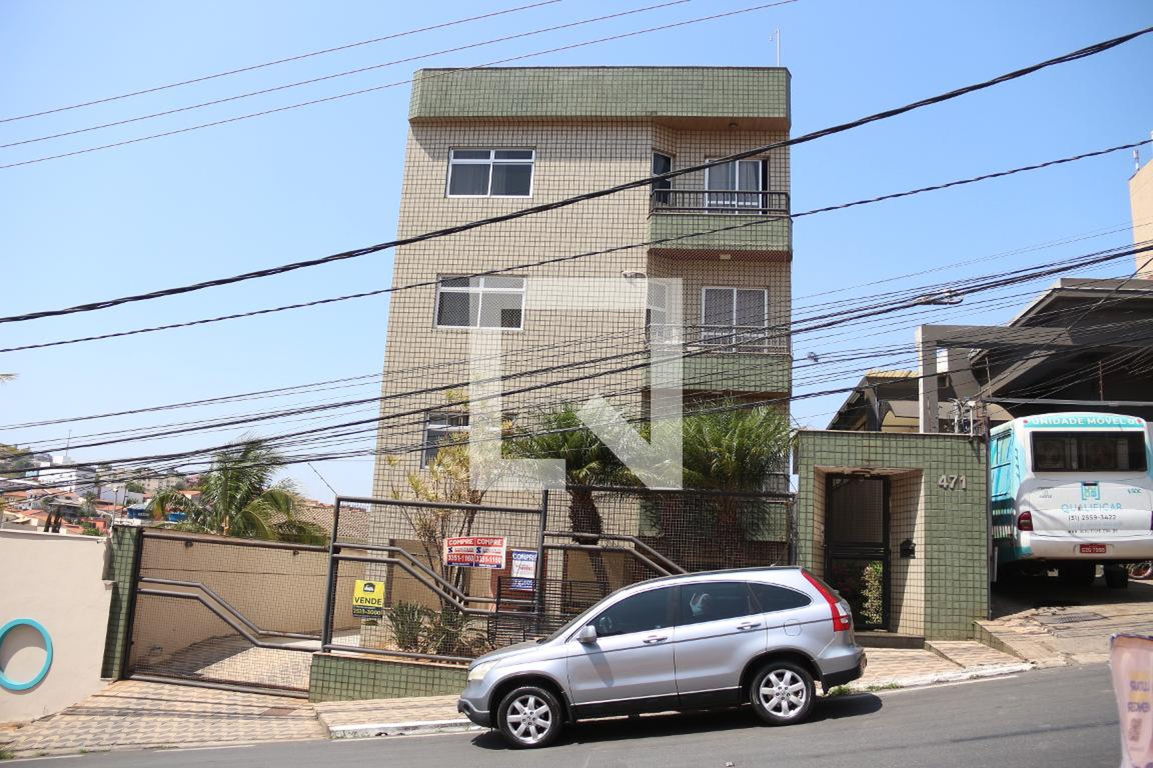 Fachada Condomínio em Avenida Cristal, 471