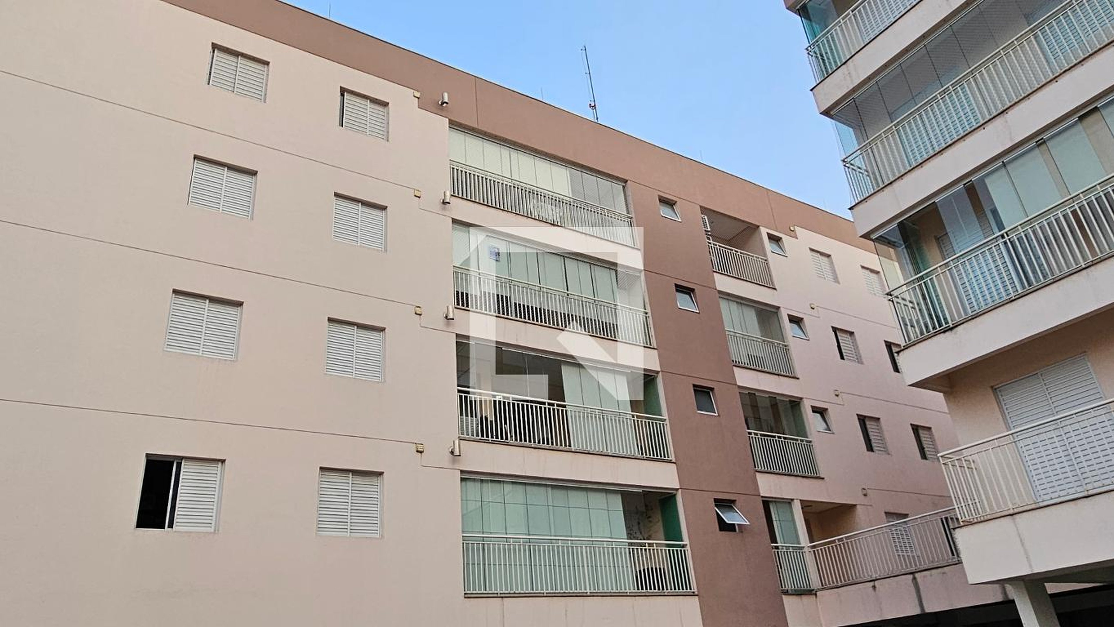 Fachada Condomínio Palazzo Reale