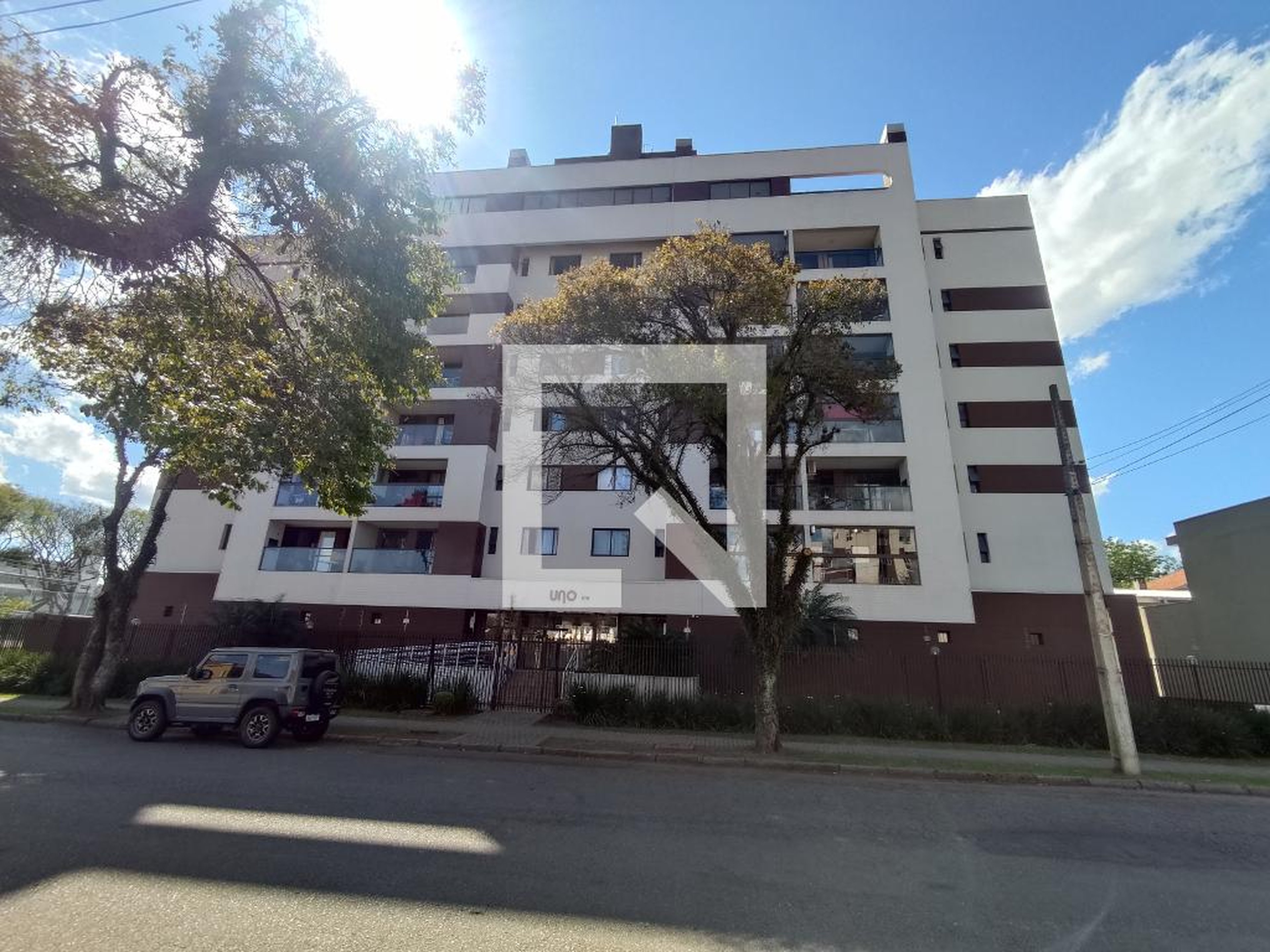 Fachada do condomínio Edifício Uno