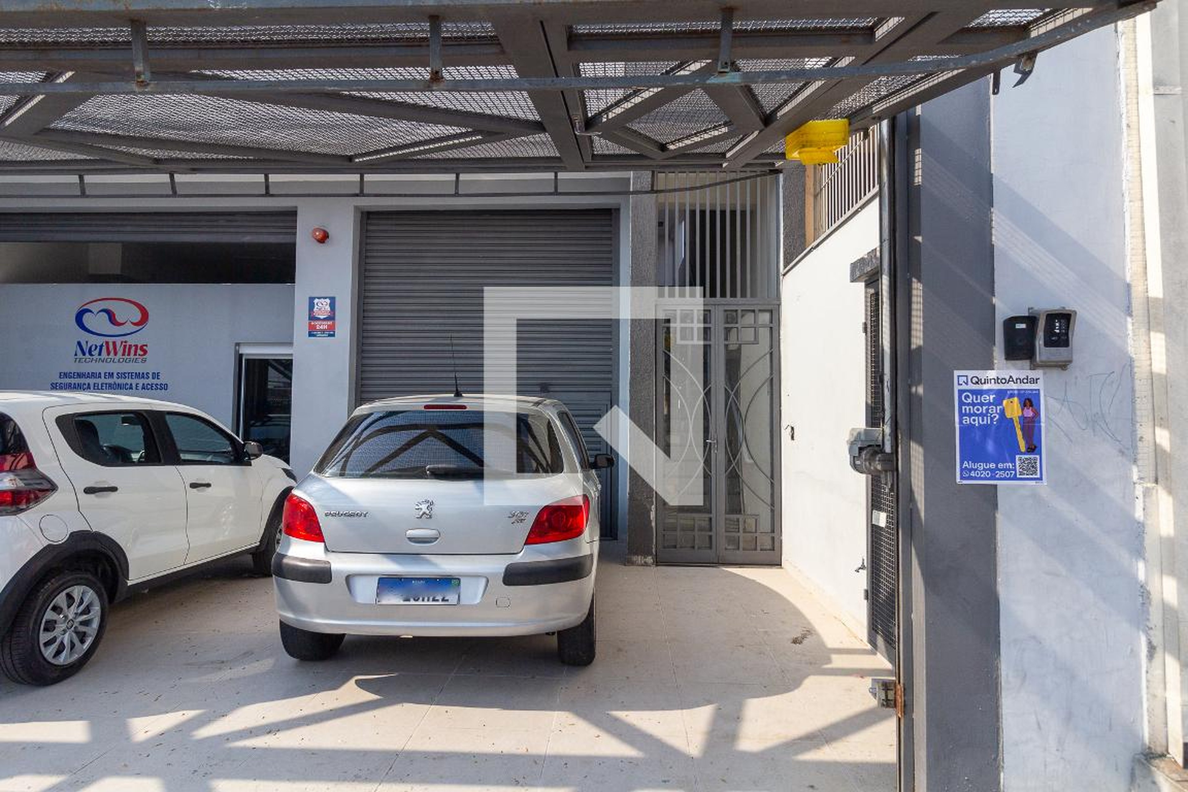 Fachada Condomínio em Avenida Aluísio de Azevedo, 48