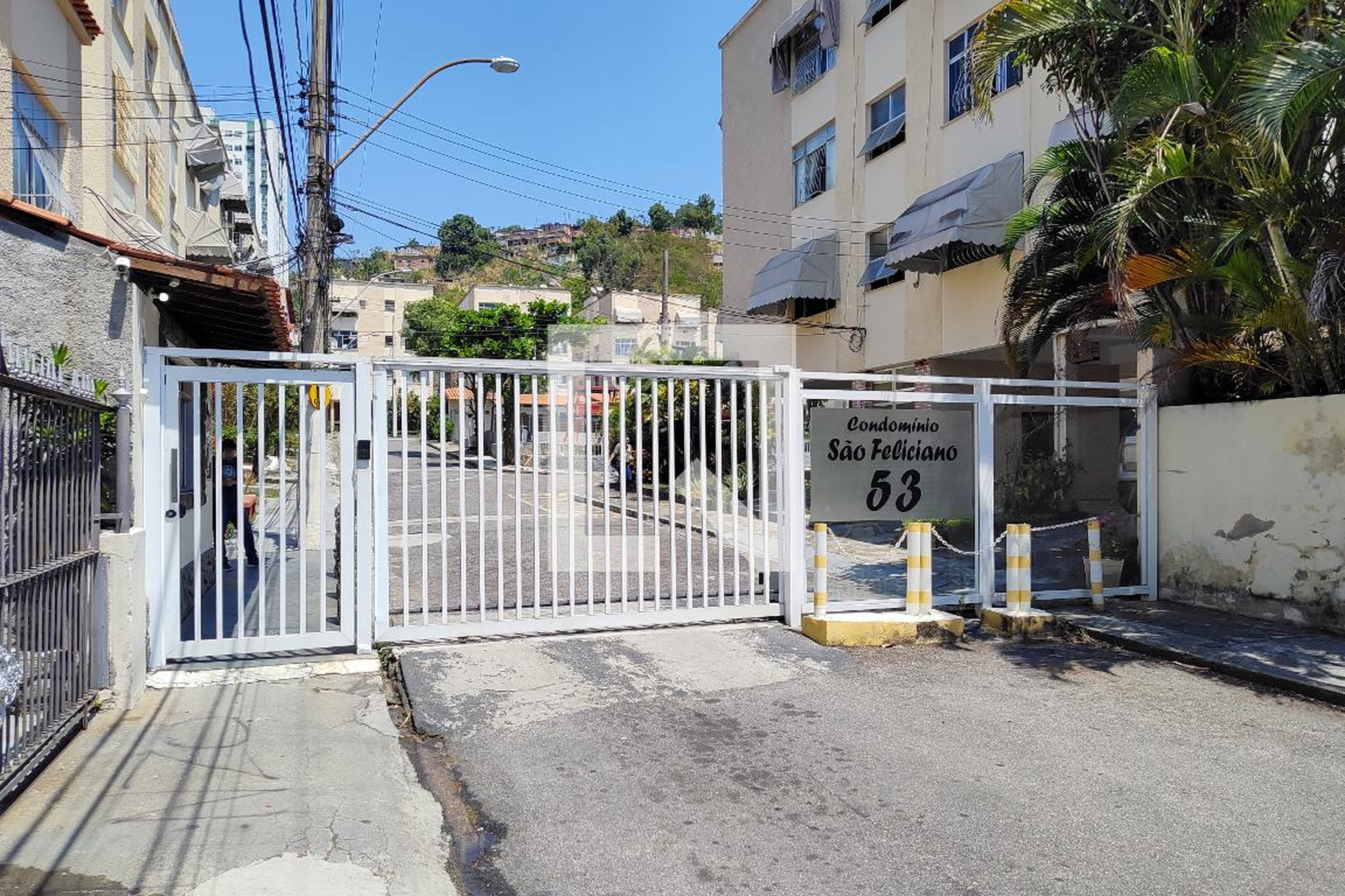 Fachada do condomínio Condomínio São Feliciano