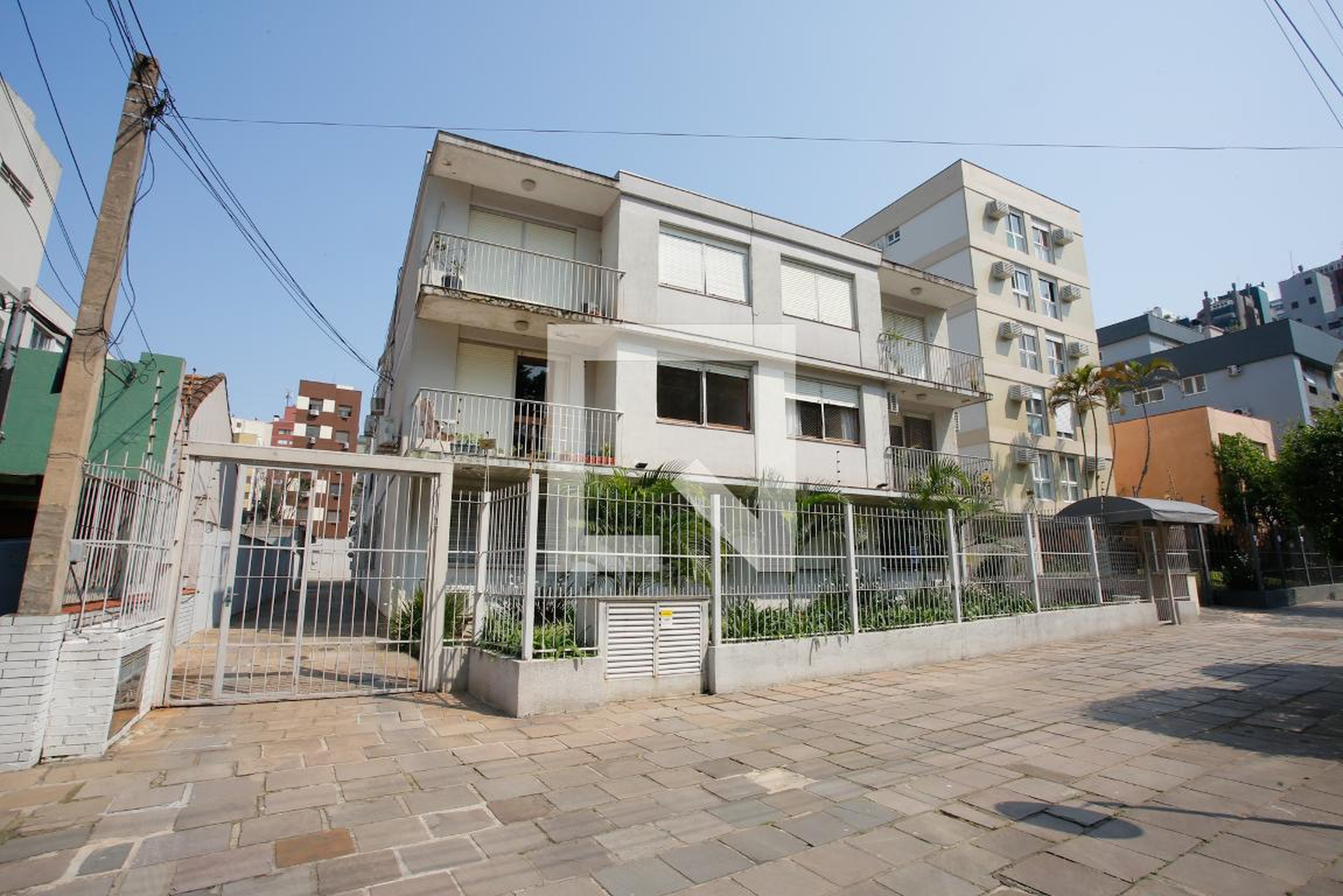 Fachada do prédio Condomínio em Avenida Coronel Lucas de Oliveira, 1633