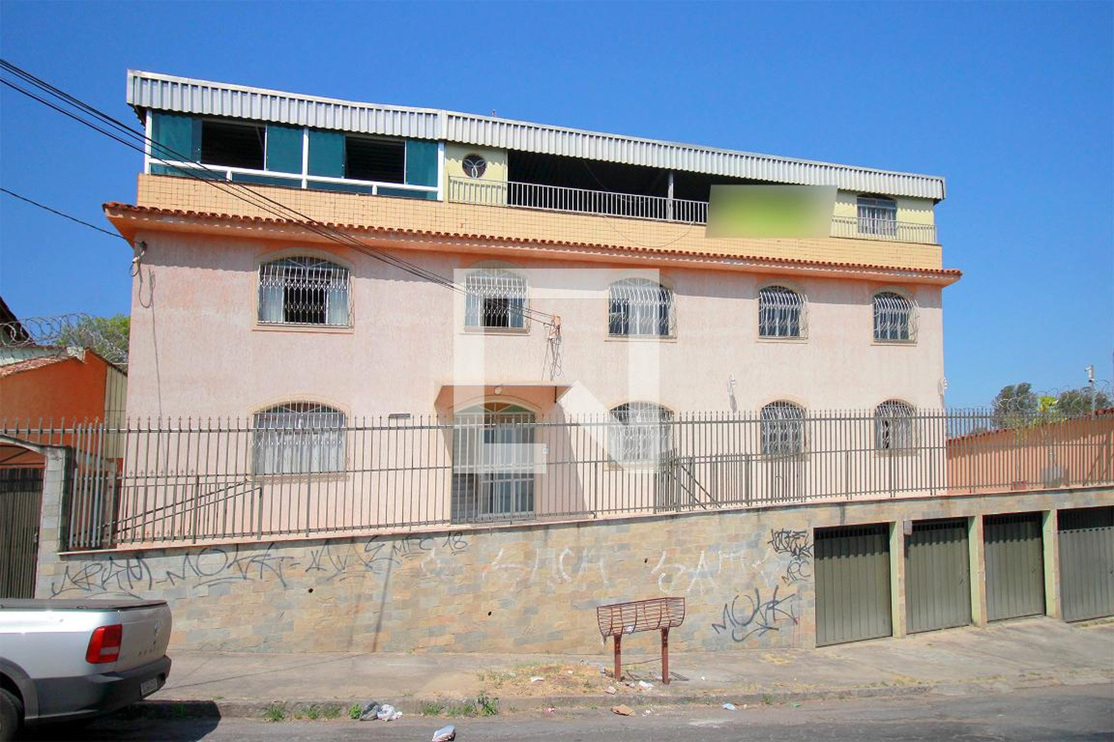 Fachada Condomínio em Rua Cubatão, 881