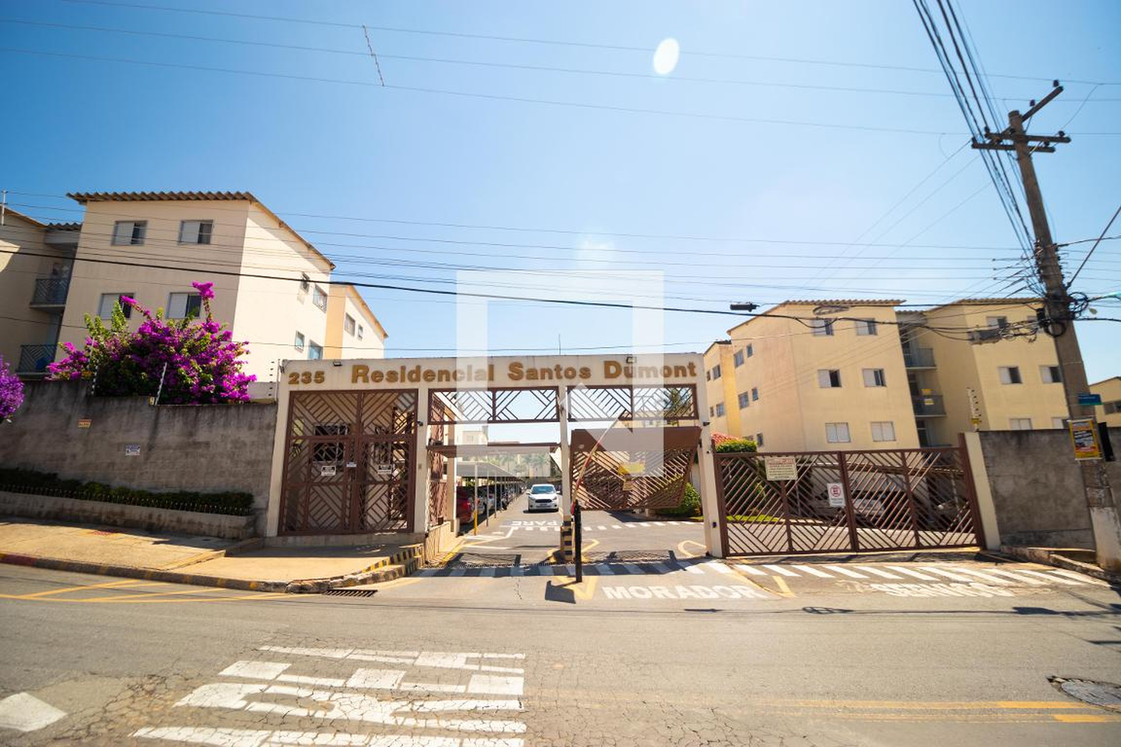 Fachada Condomínio em Rua João Tonoli, 235