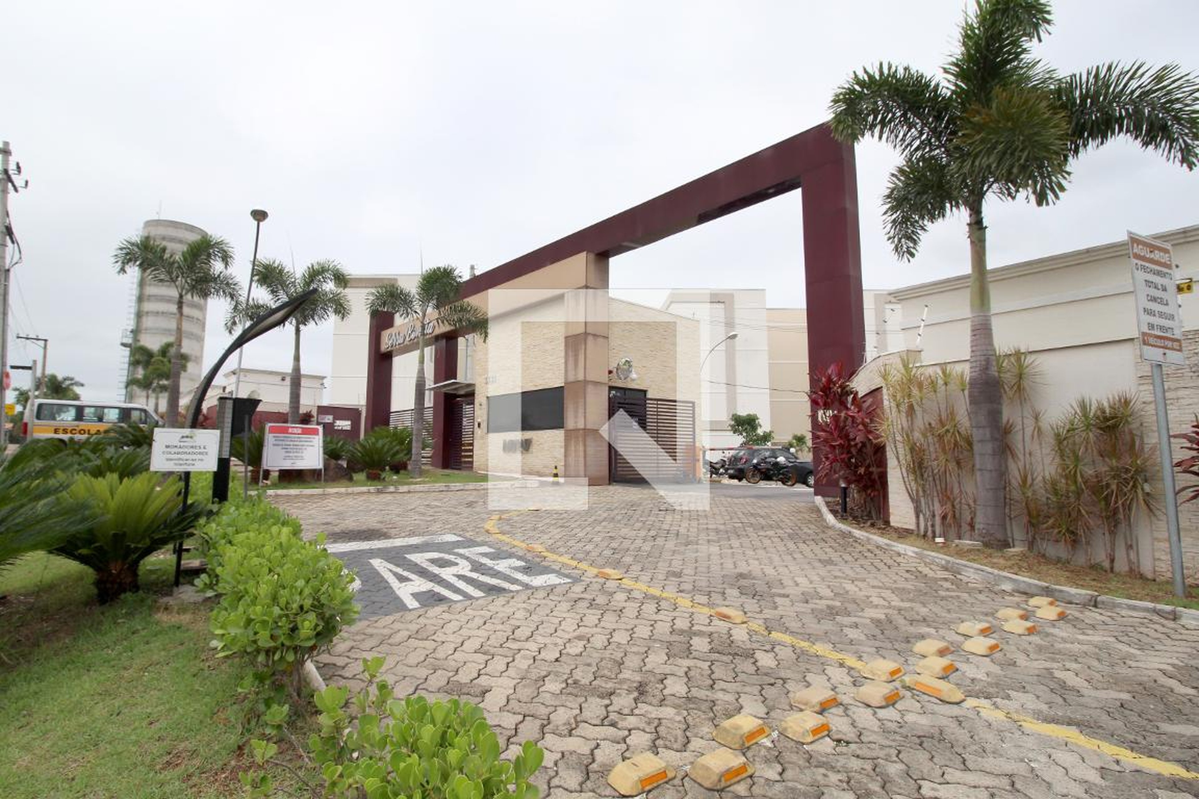 Fachada Condomínio em Rua Comendador Vicente Amaral, 402