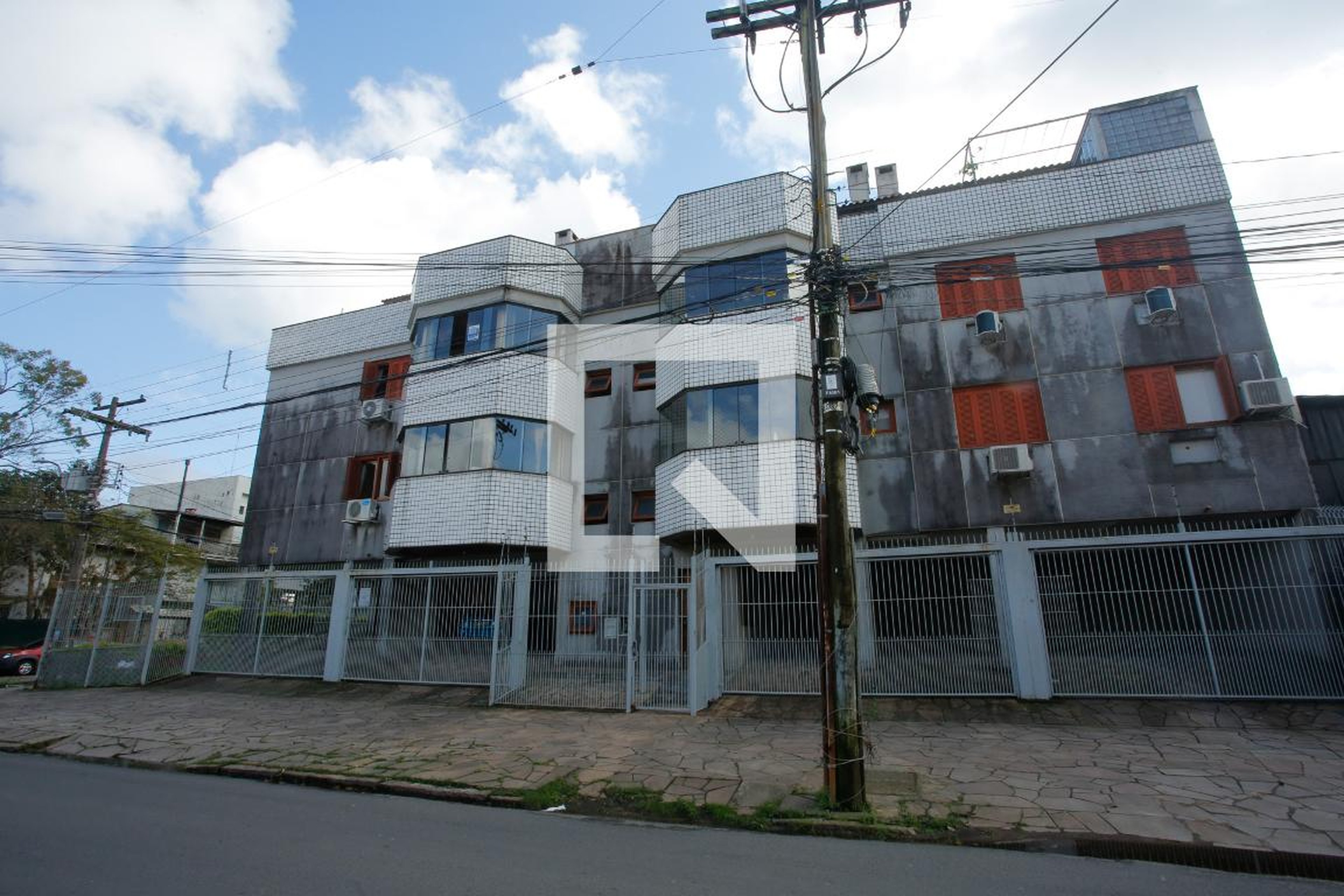 Fachada do Prédio Condomínio em Rua Padre Hildebrando, 520