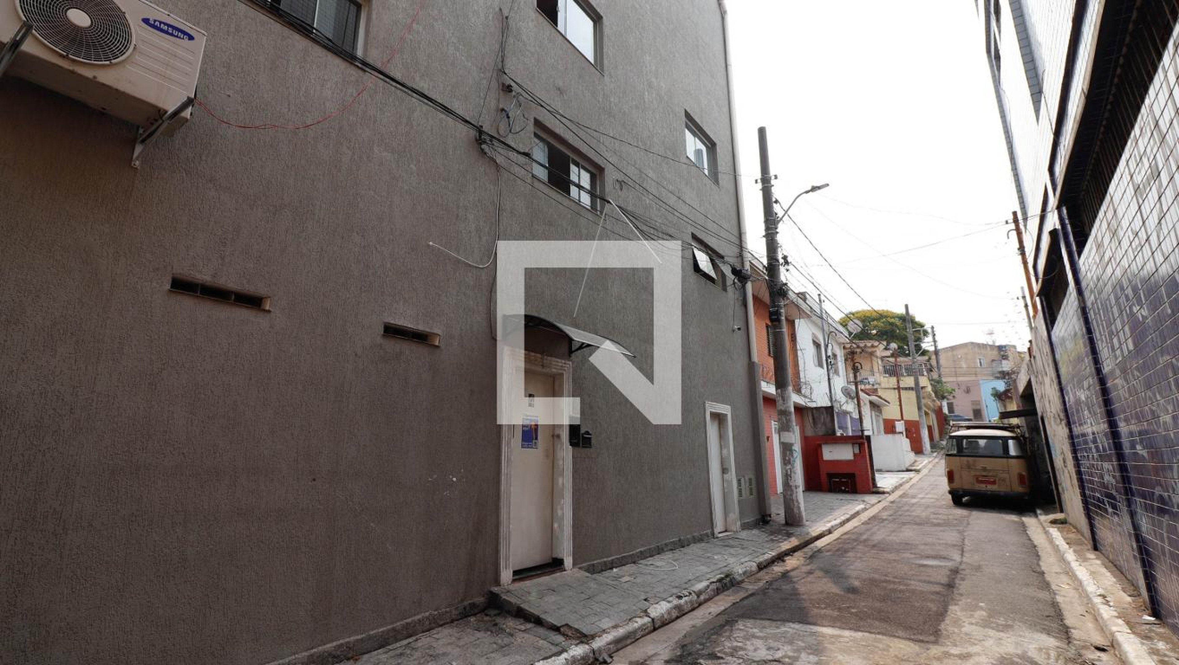 Fachada Condomínio em Rua Felício Tomazini, 5