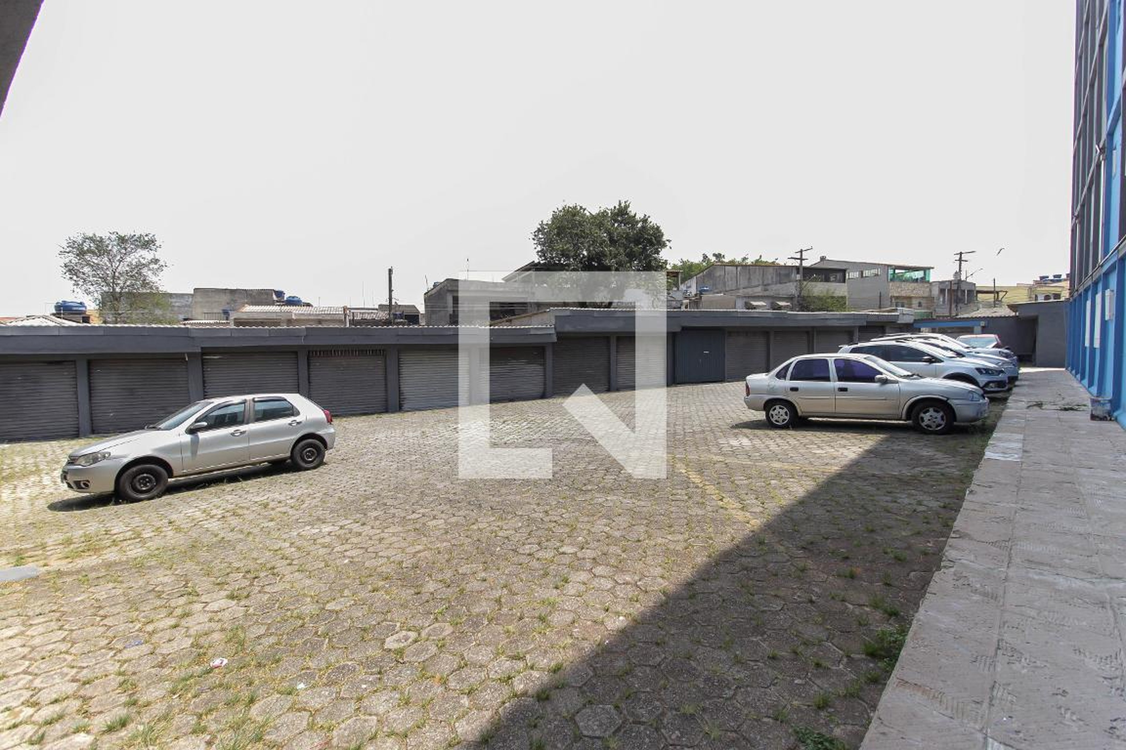 Estacionamento - Tulipas I