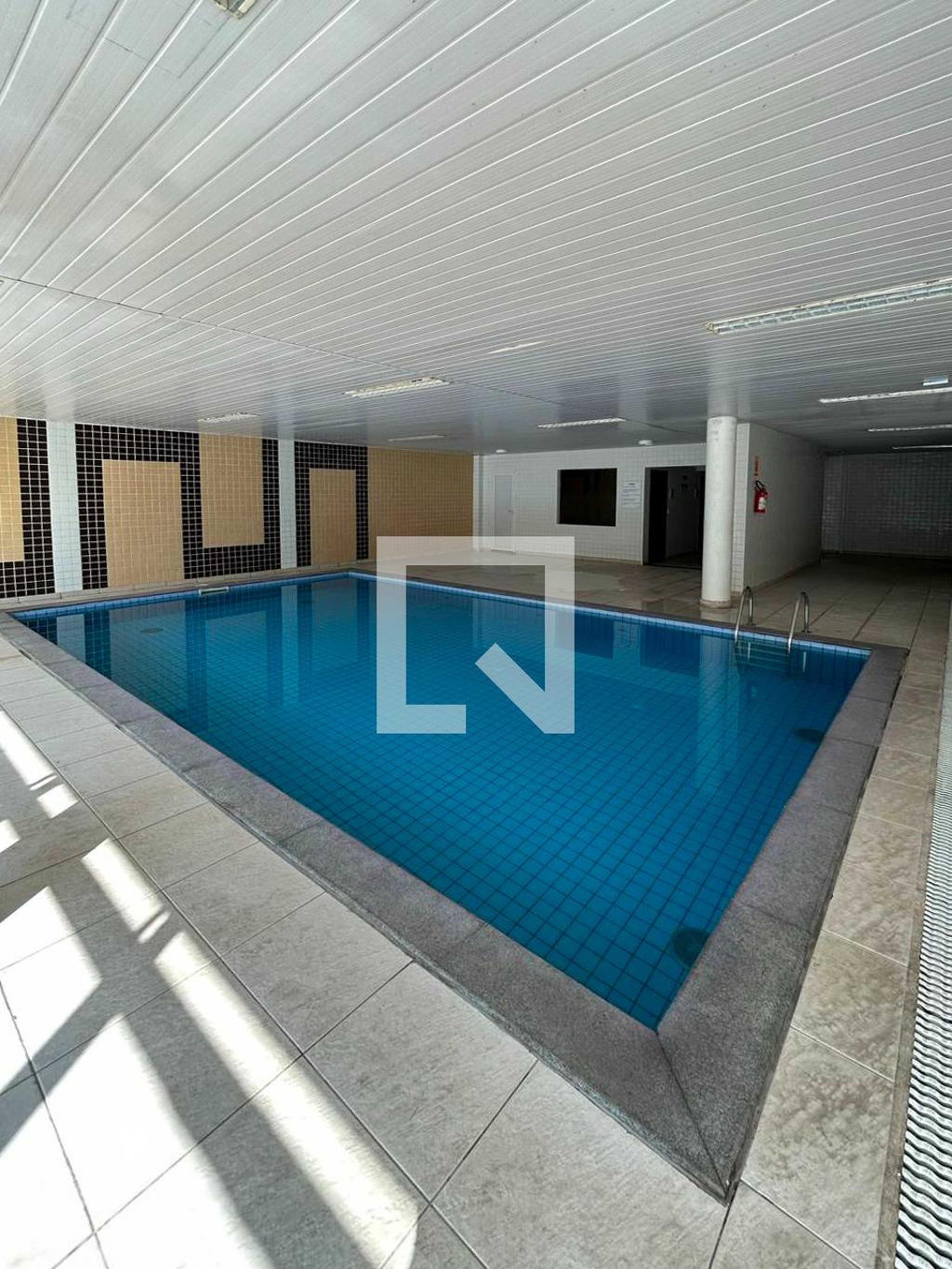 Piscina coberta - Viva Vida