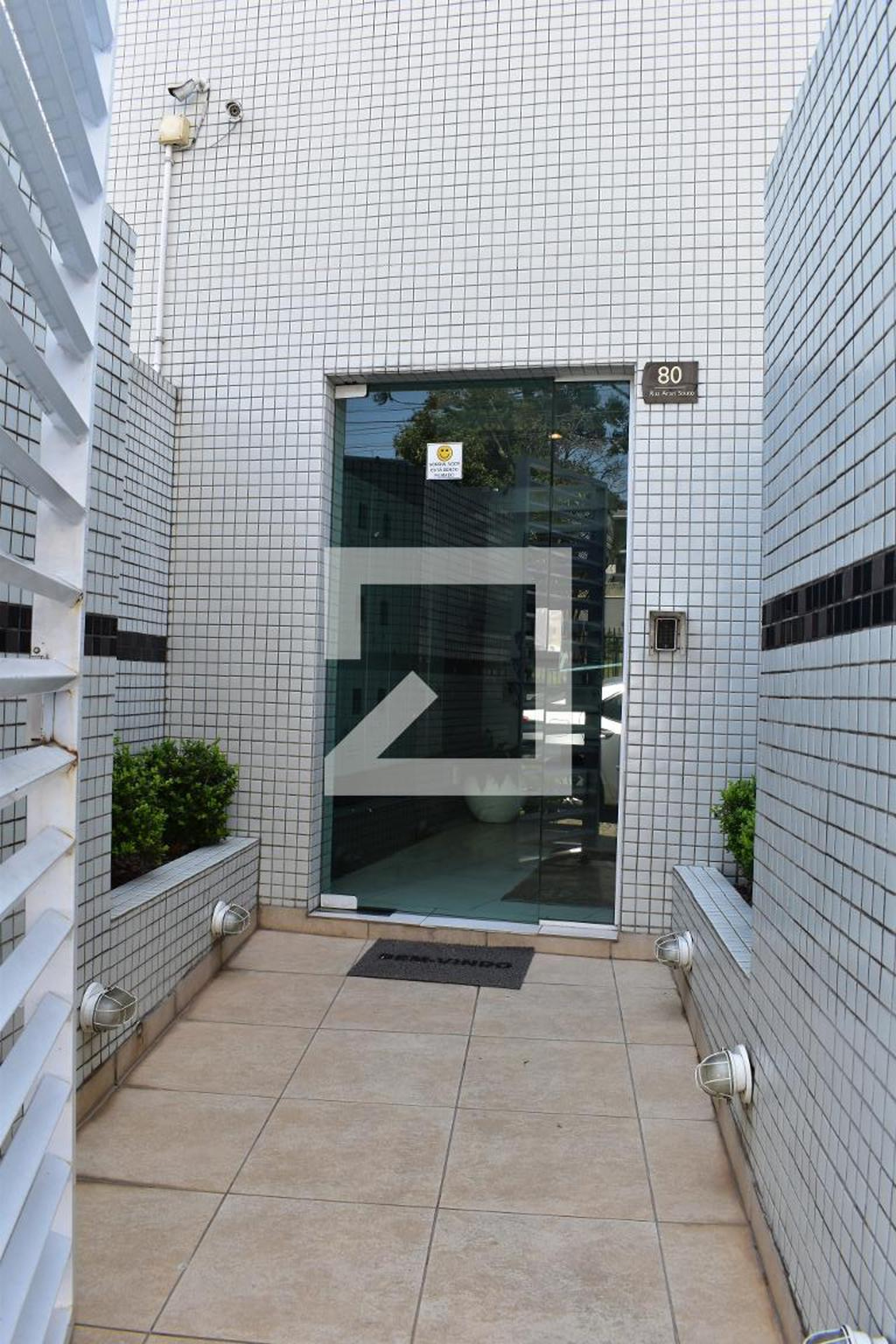 Entrada do prédio - null