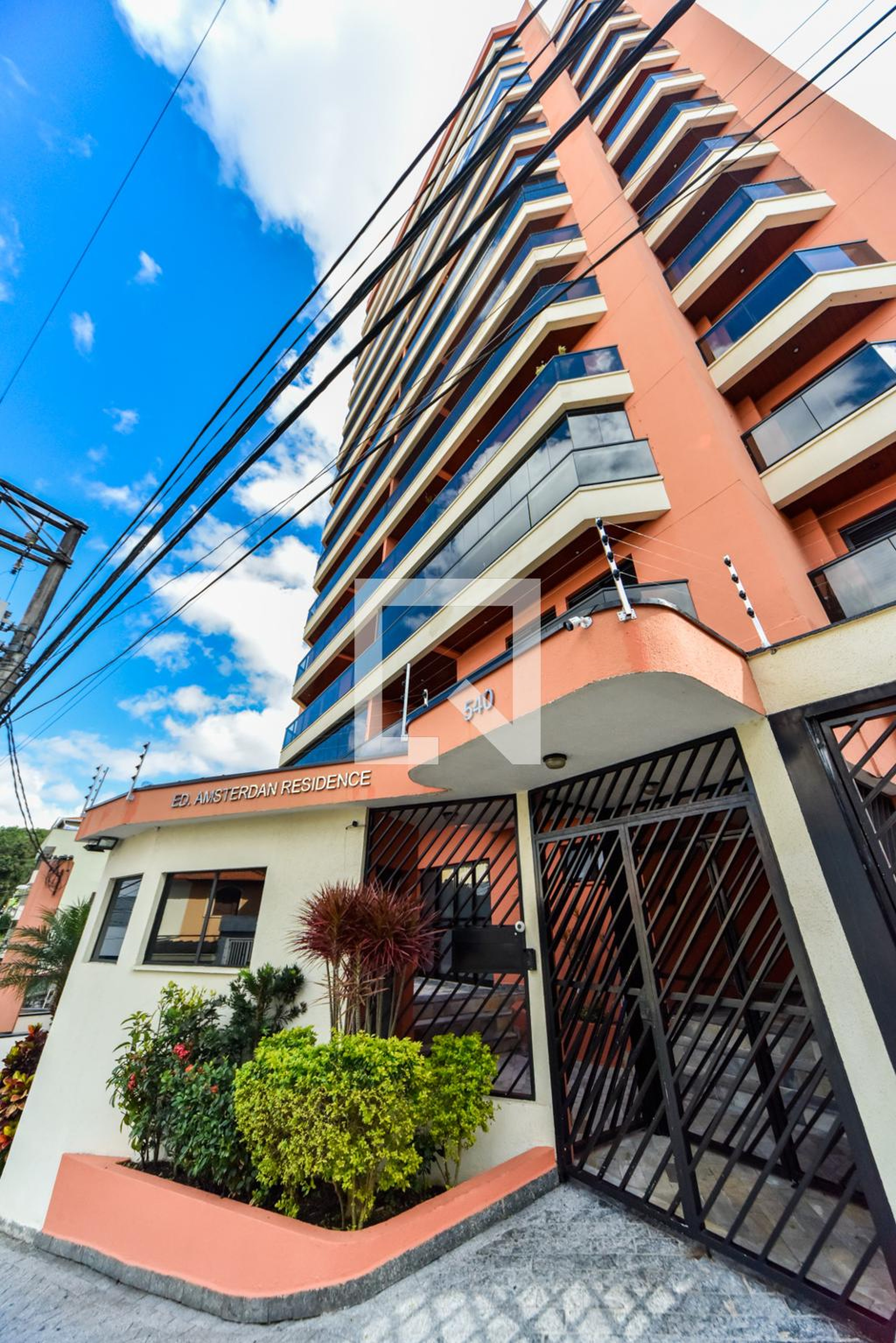 Fachada Condomínio Amsterdan Residence