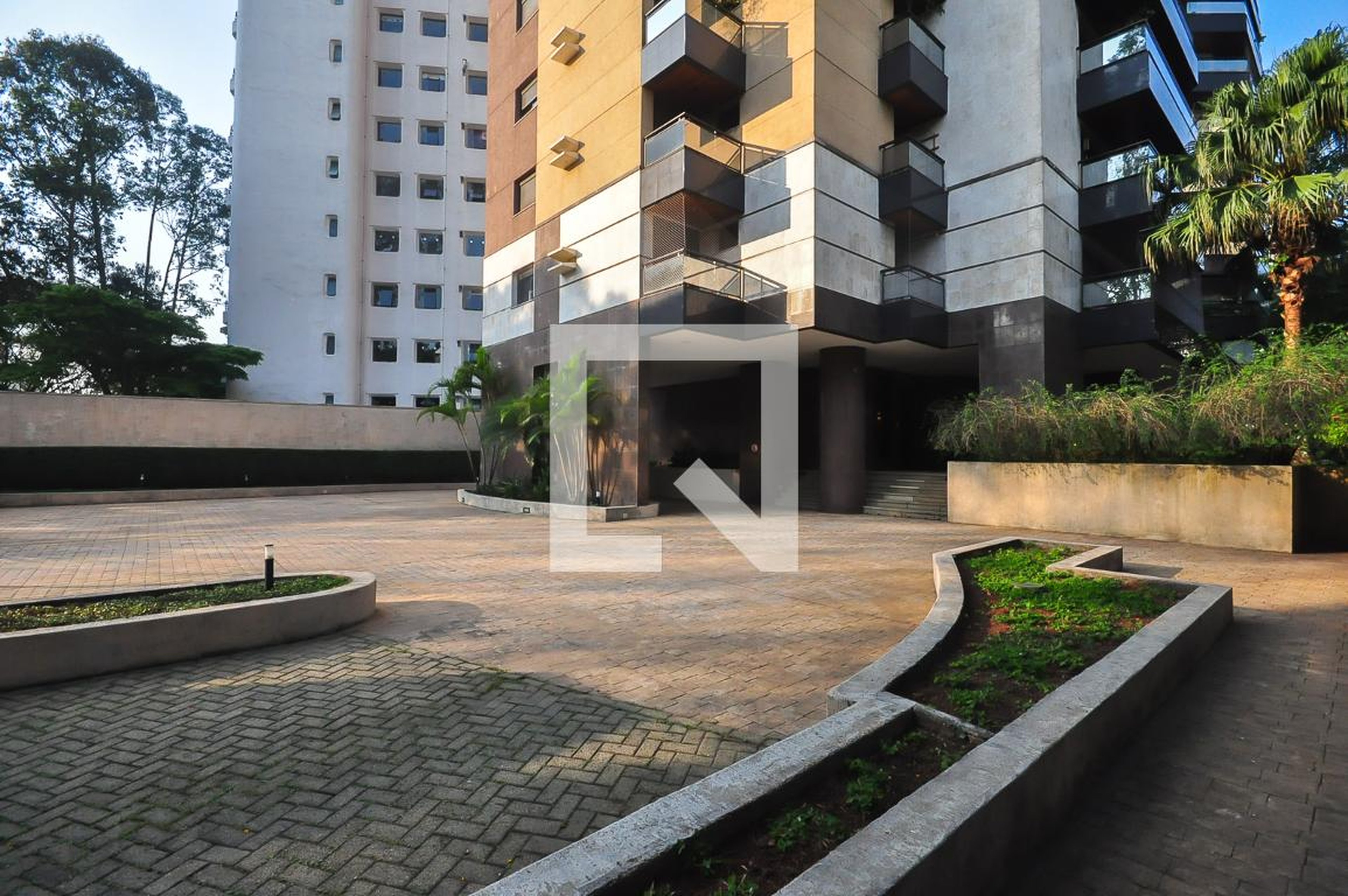 Entrada - Edifício Parc Versailles