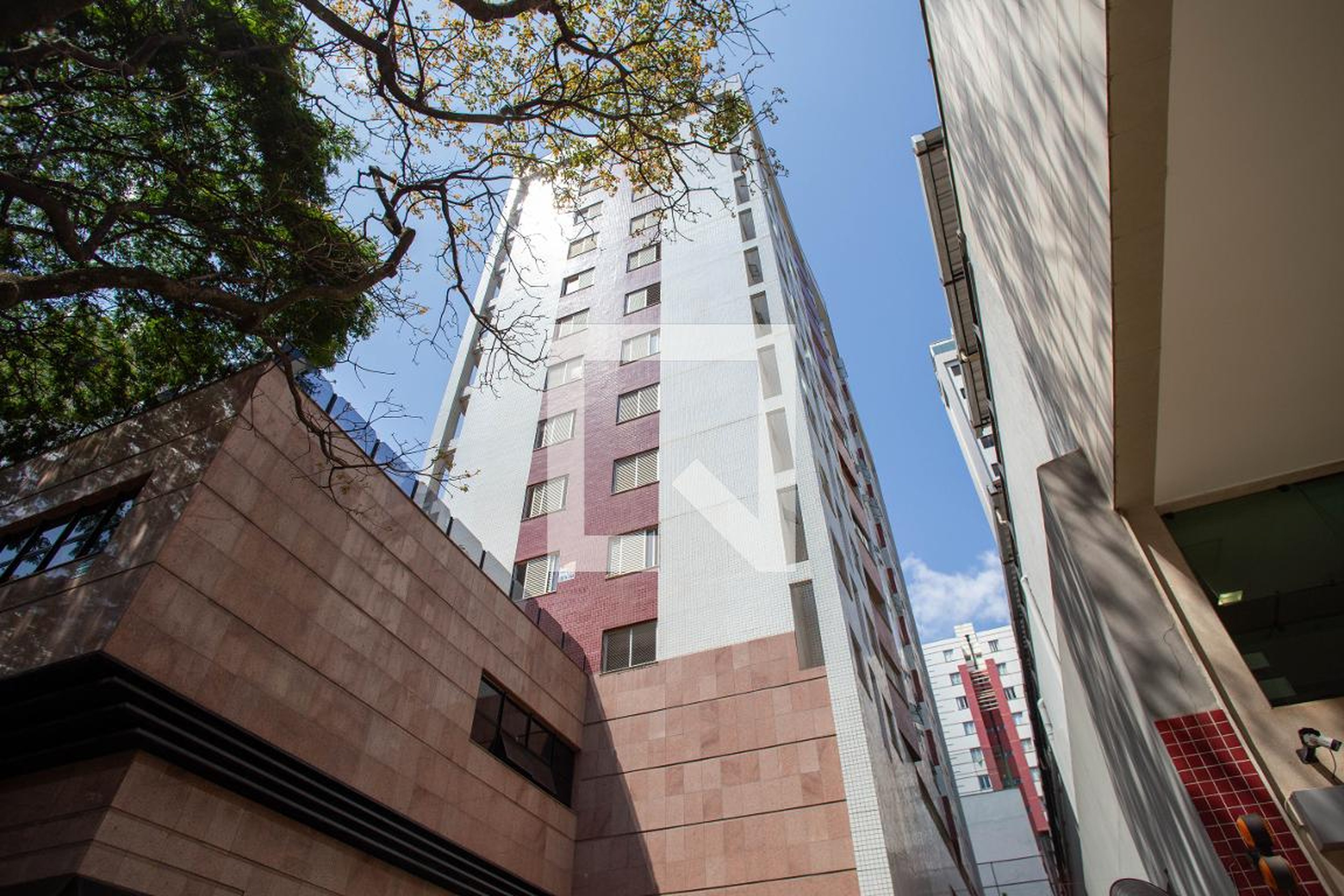 Fachada Condomínio em Rua Gonçalves Dias, 69