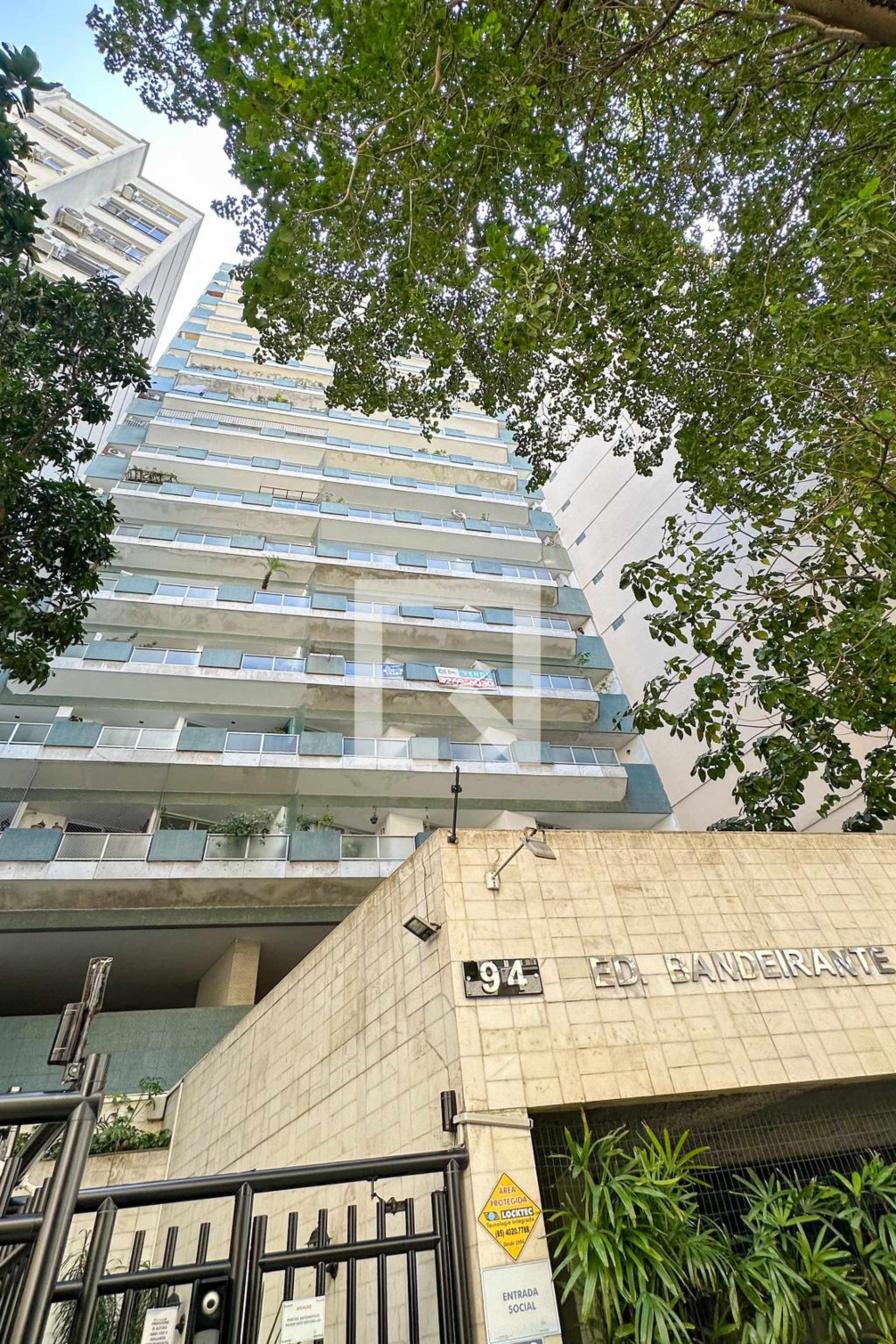 Fachada Condomínio Bandeirante João do Prado