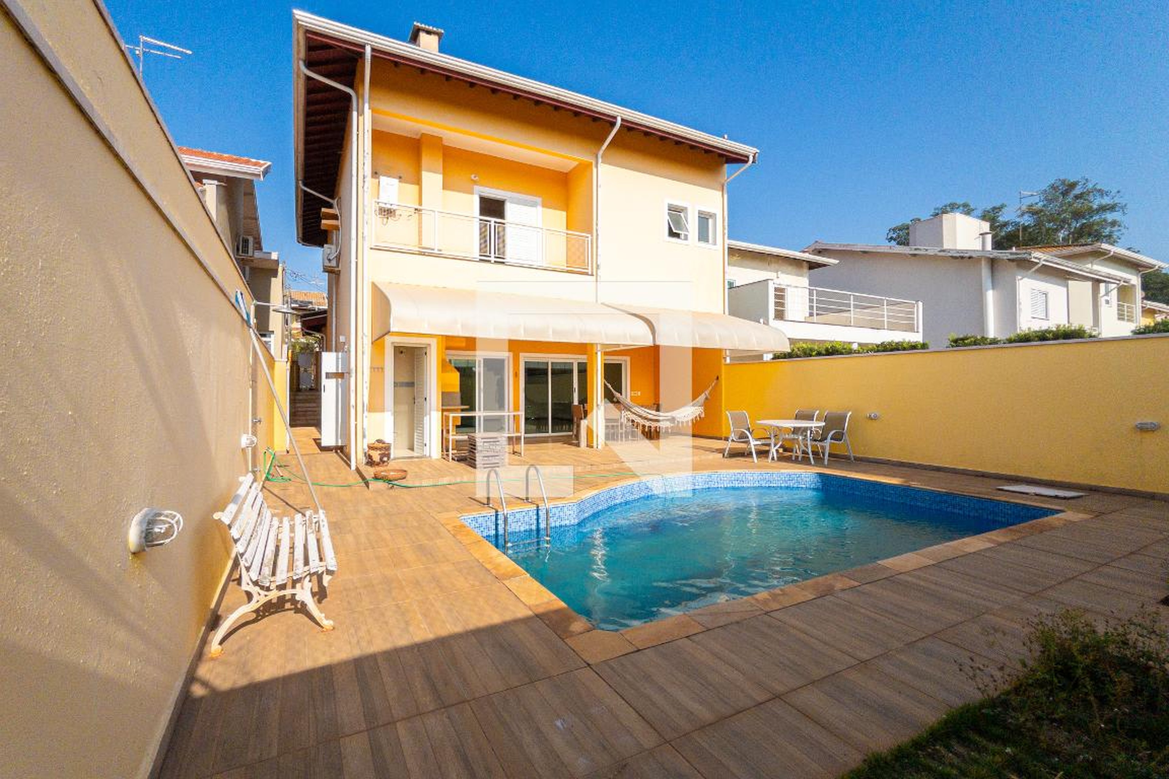 Piscina - Residencial Camburi