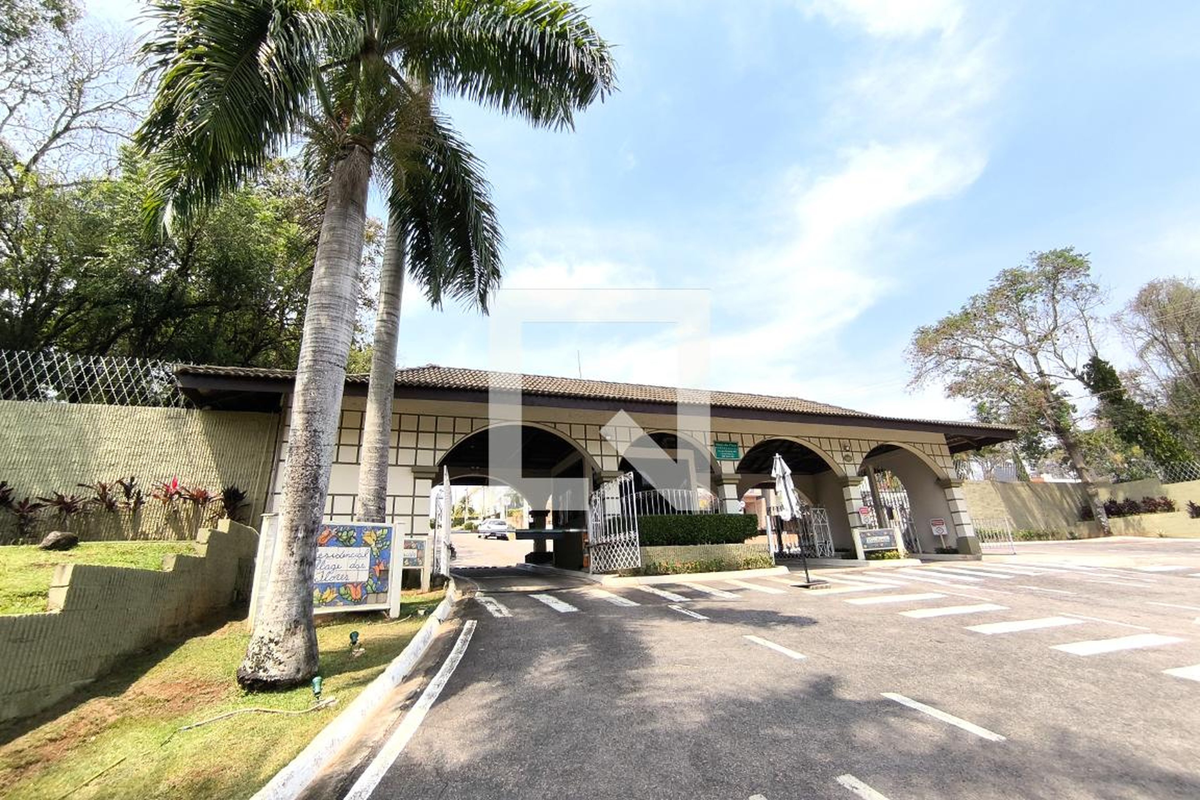 Fachada Condomínio Village das Flores