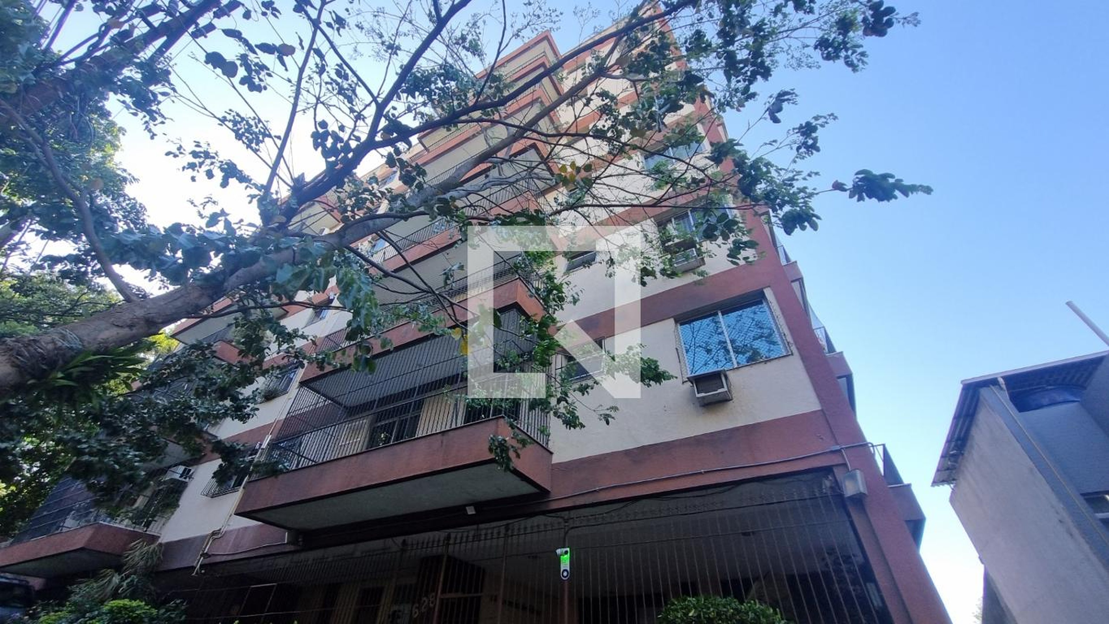 Fachada Condomínio em Rua Maria Amália, 632