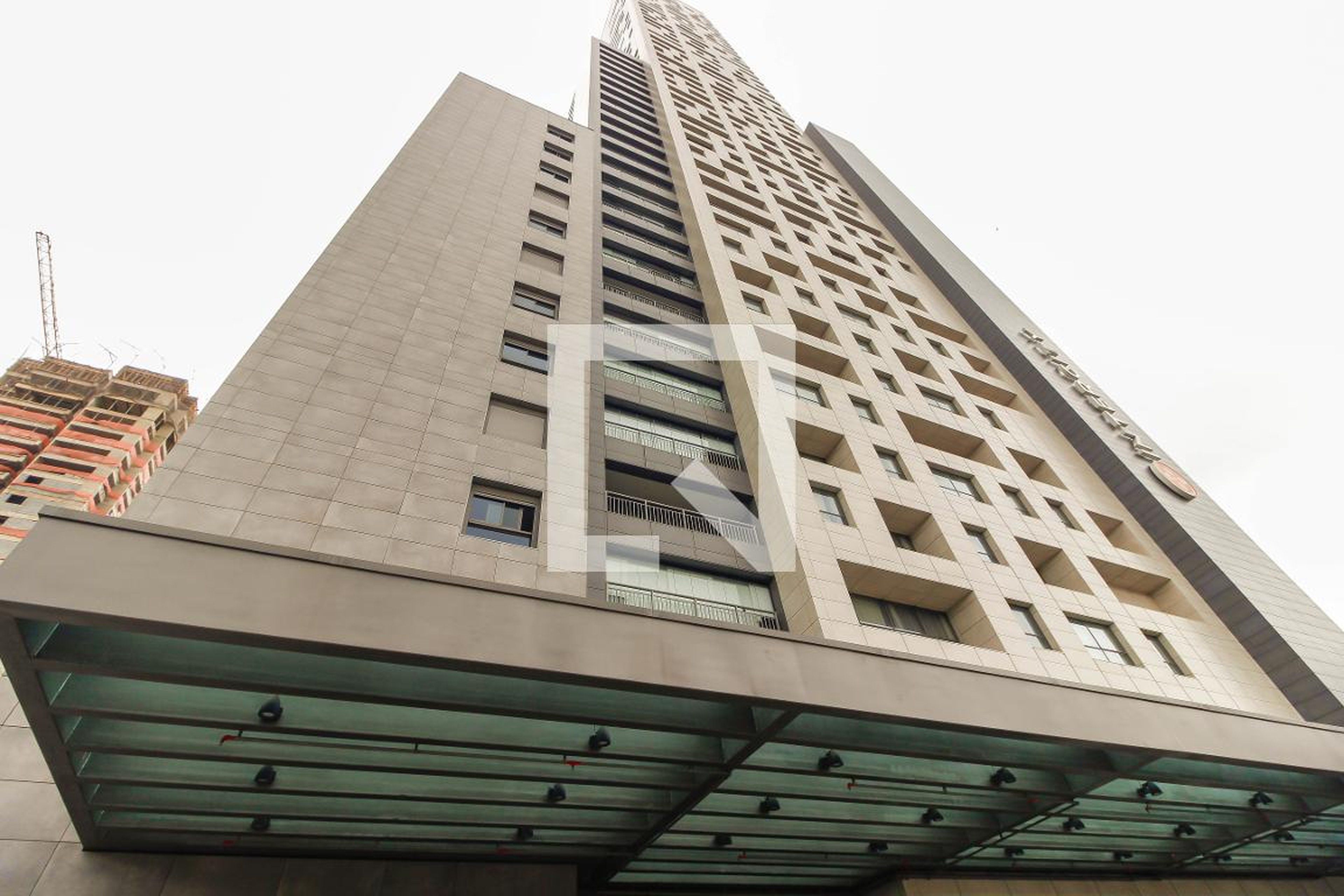 Fachada do Prédio Condomínio Platina 220