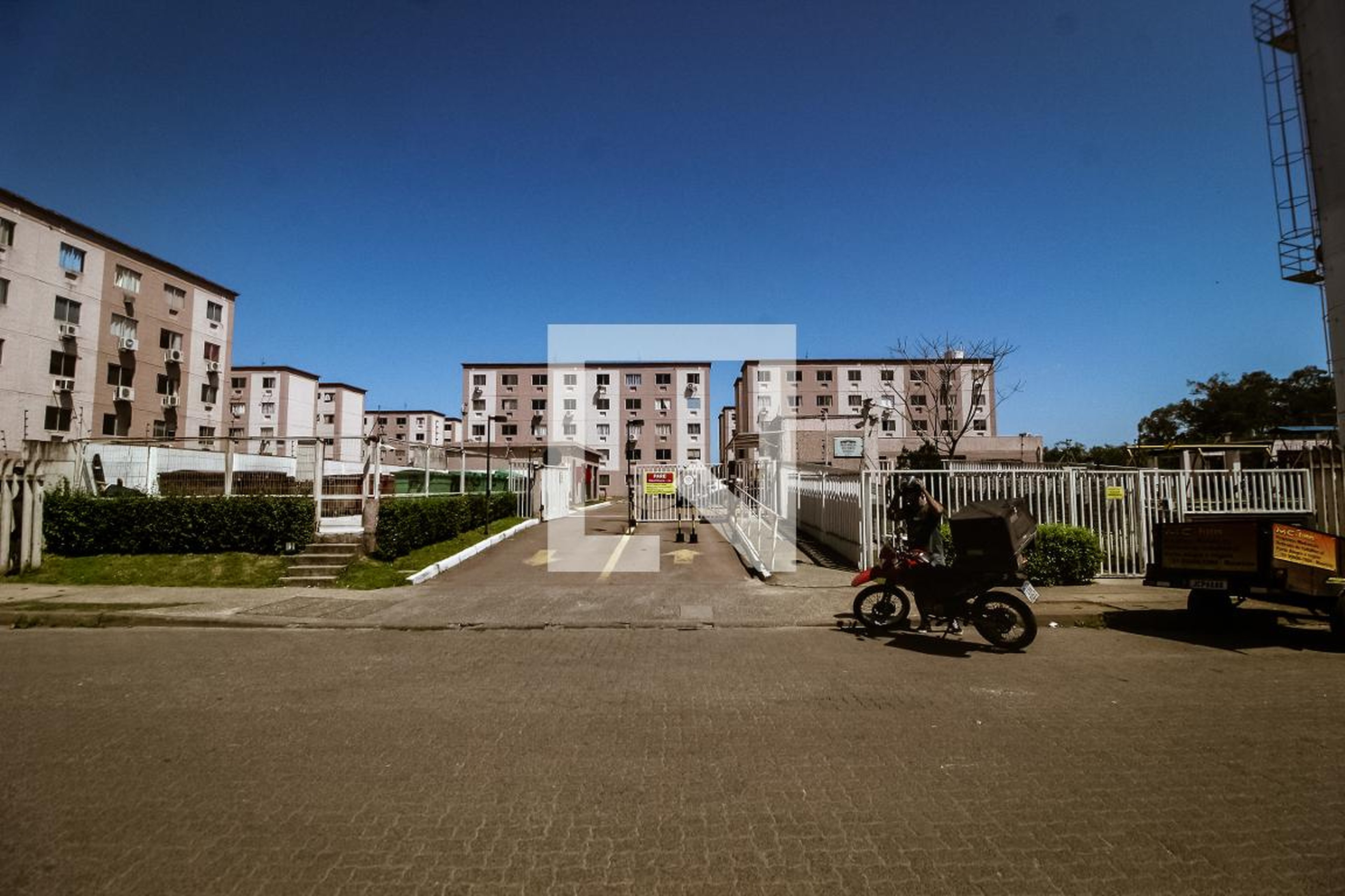 Fachada Condomínio Província do Porto