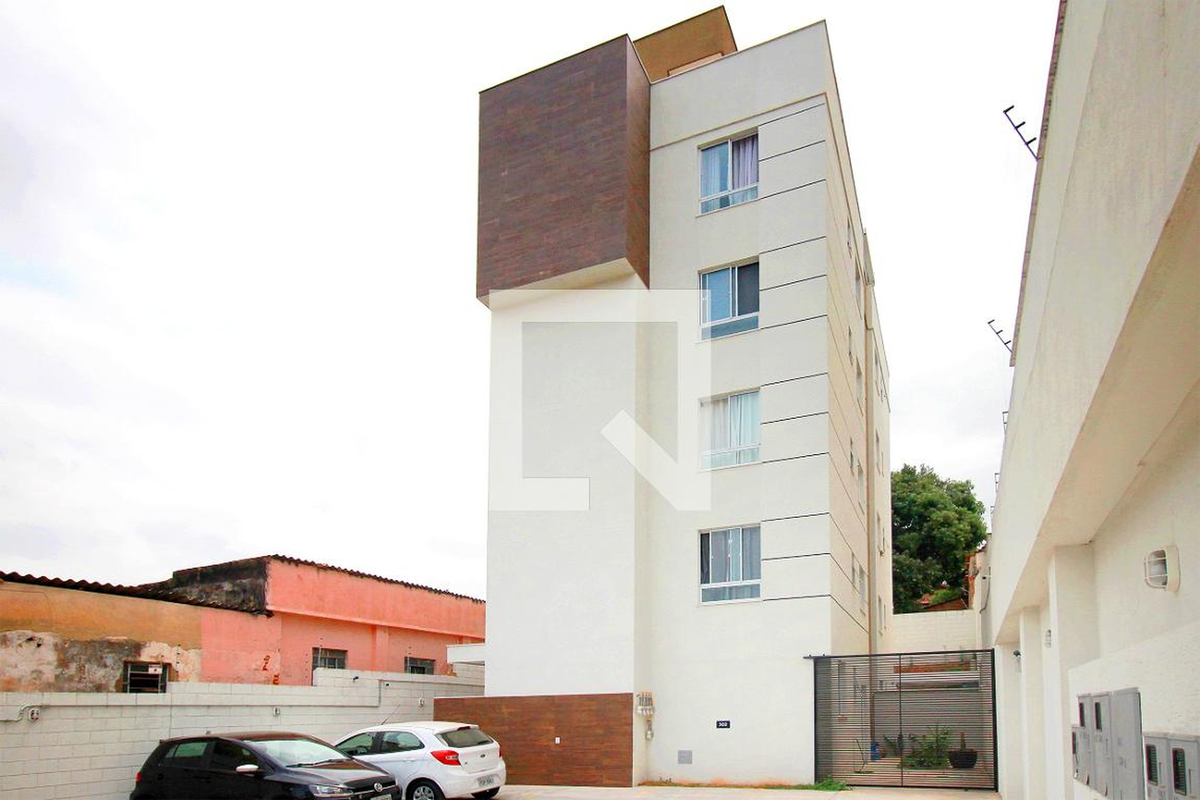 Fachada Condomínio em Rua General Sampaio, 63