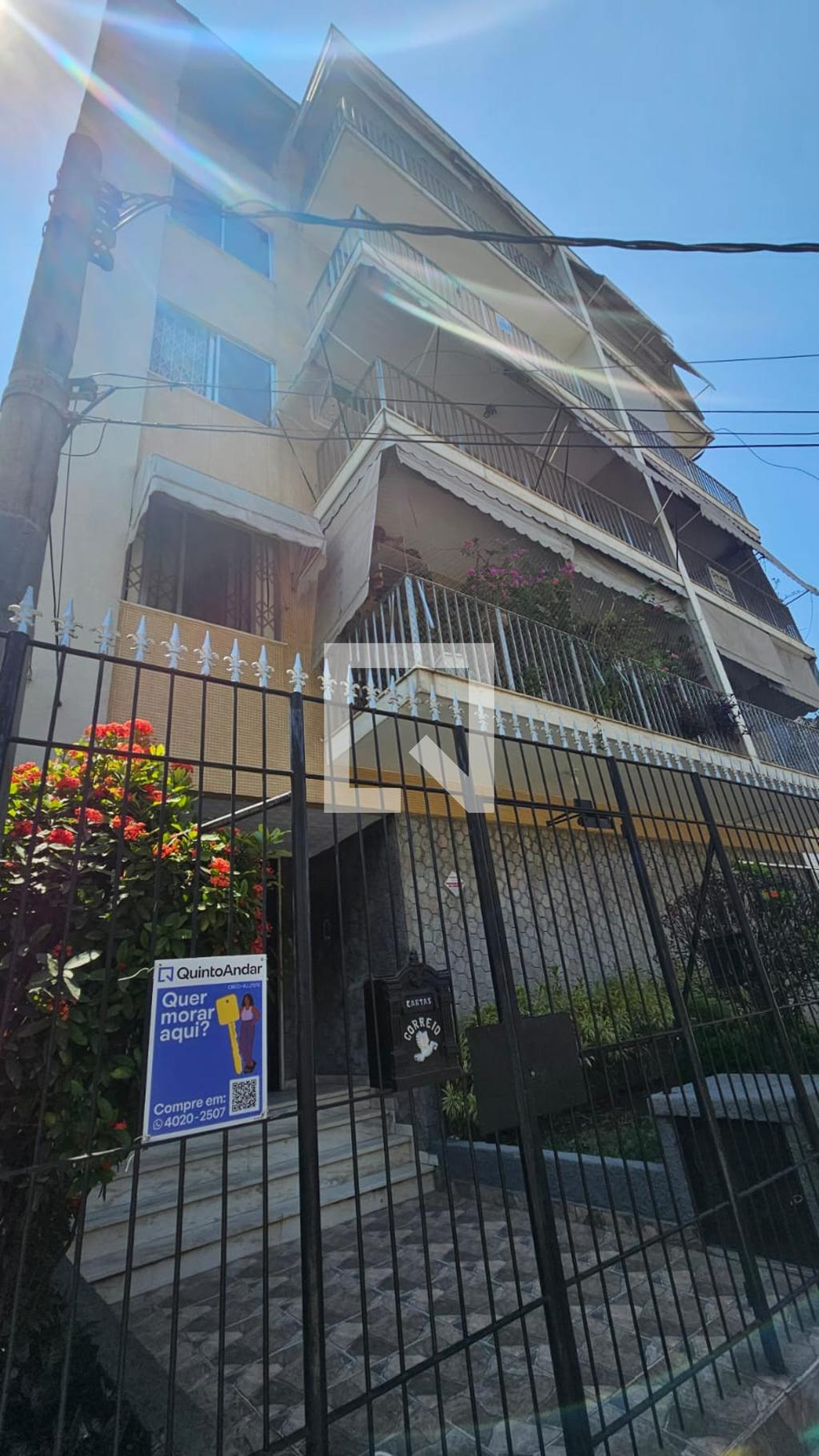 Fachada Condomínio em Rua Ápia, 40