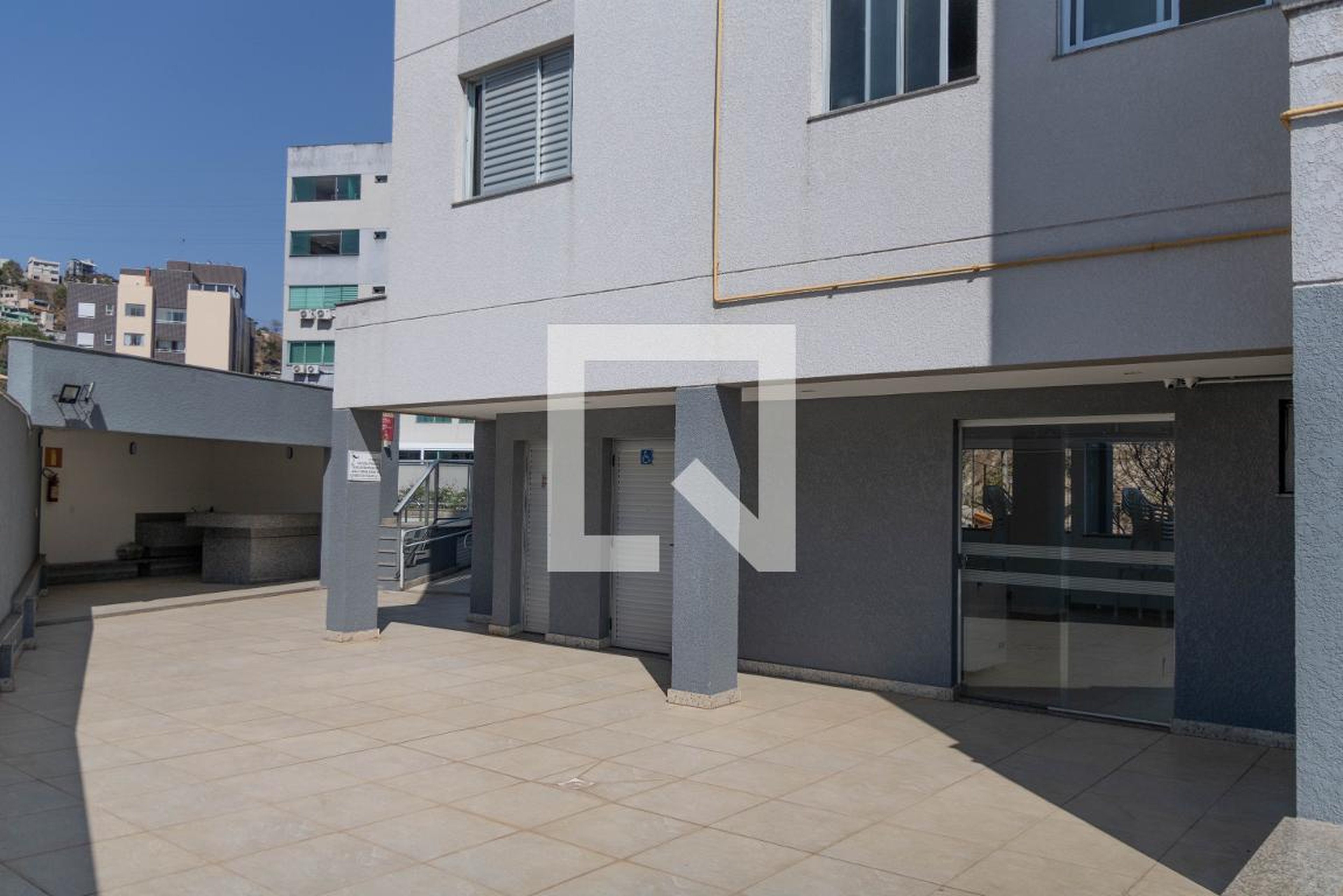 Fachada Condomínio em Avenida Aggeo Pio Sobrinho, 295