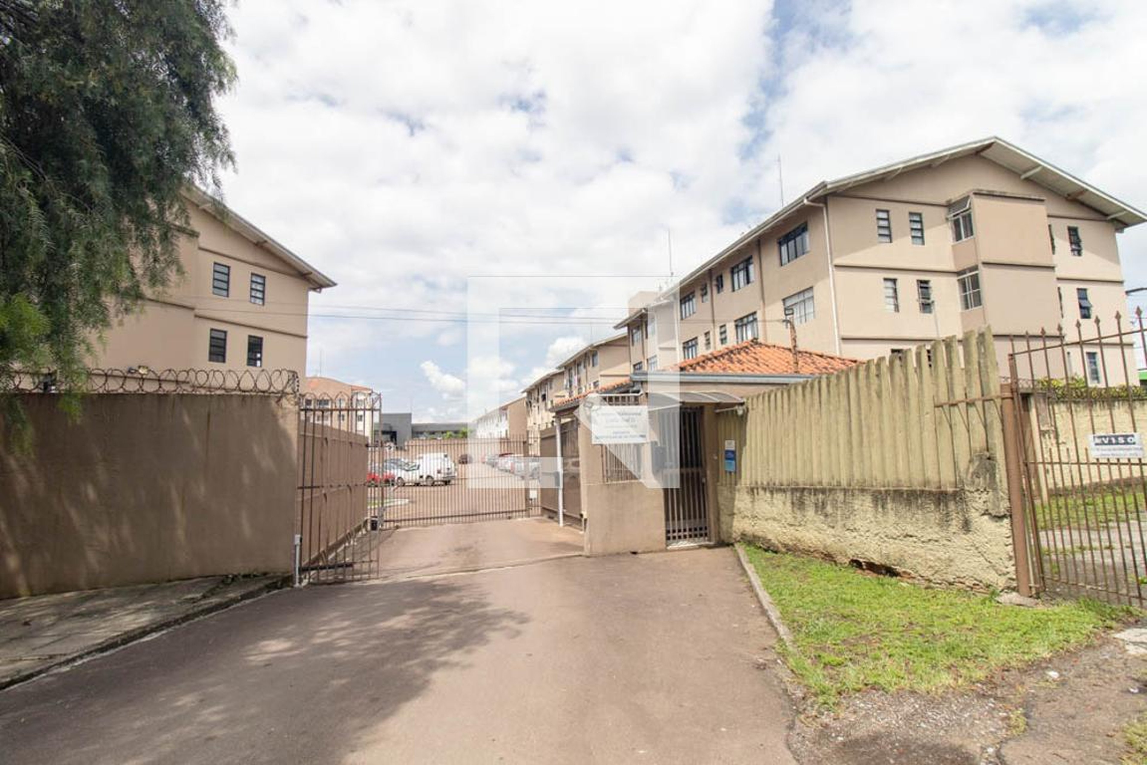 Fachada do Condominio Condomínio em Rua das Ararás, 40