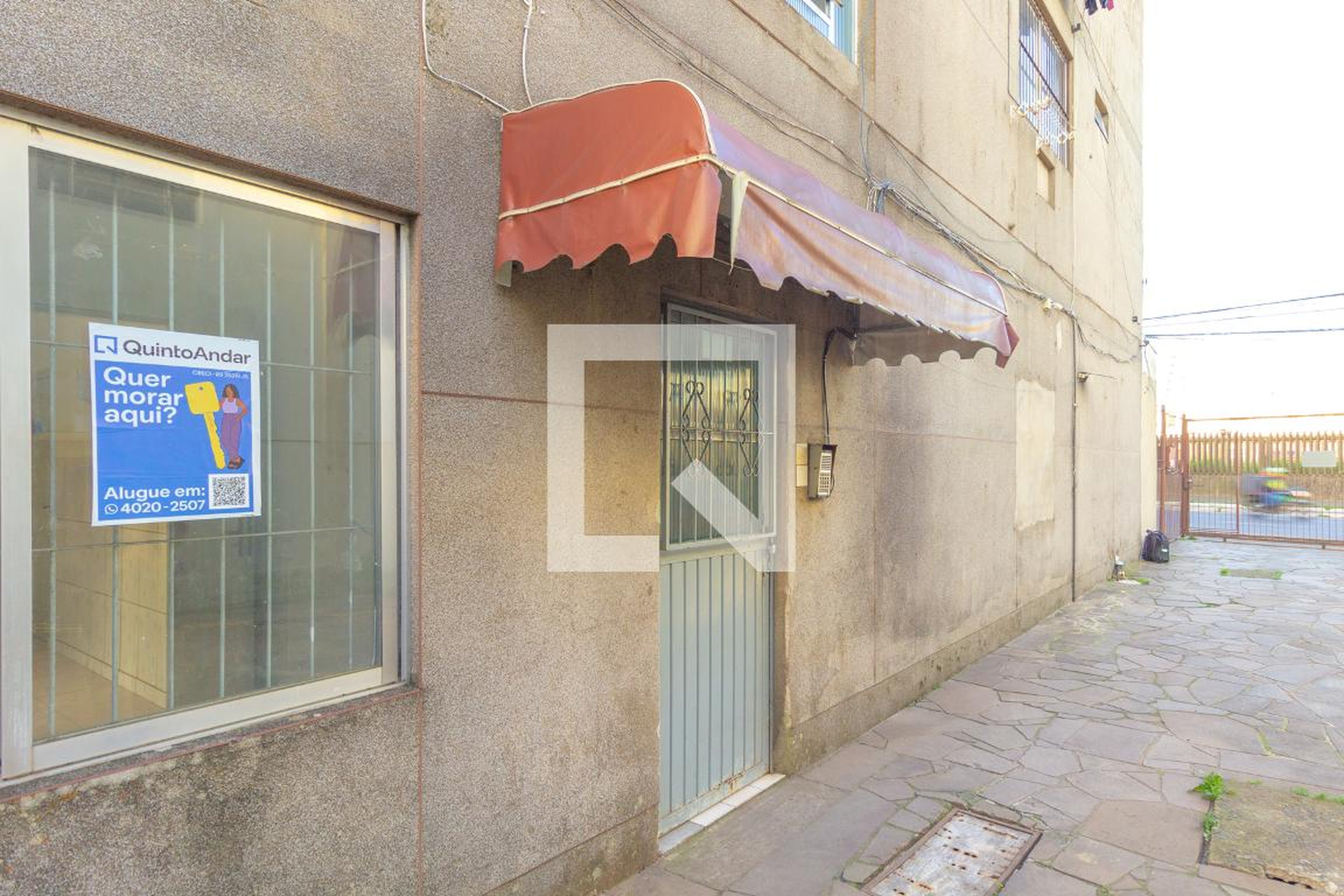 Entrada Condomínio em Avenida Guilherme Schell, 3310