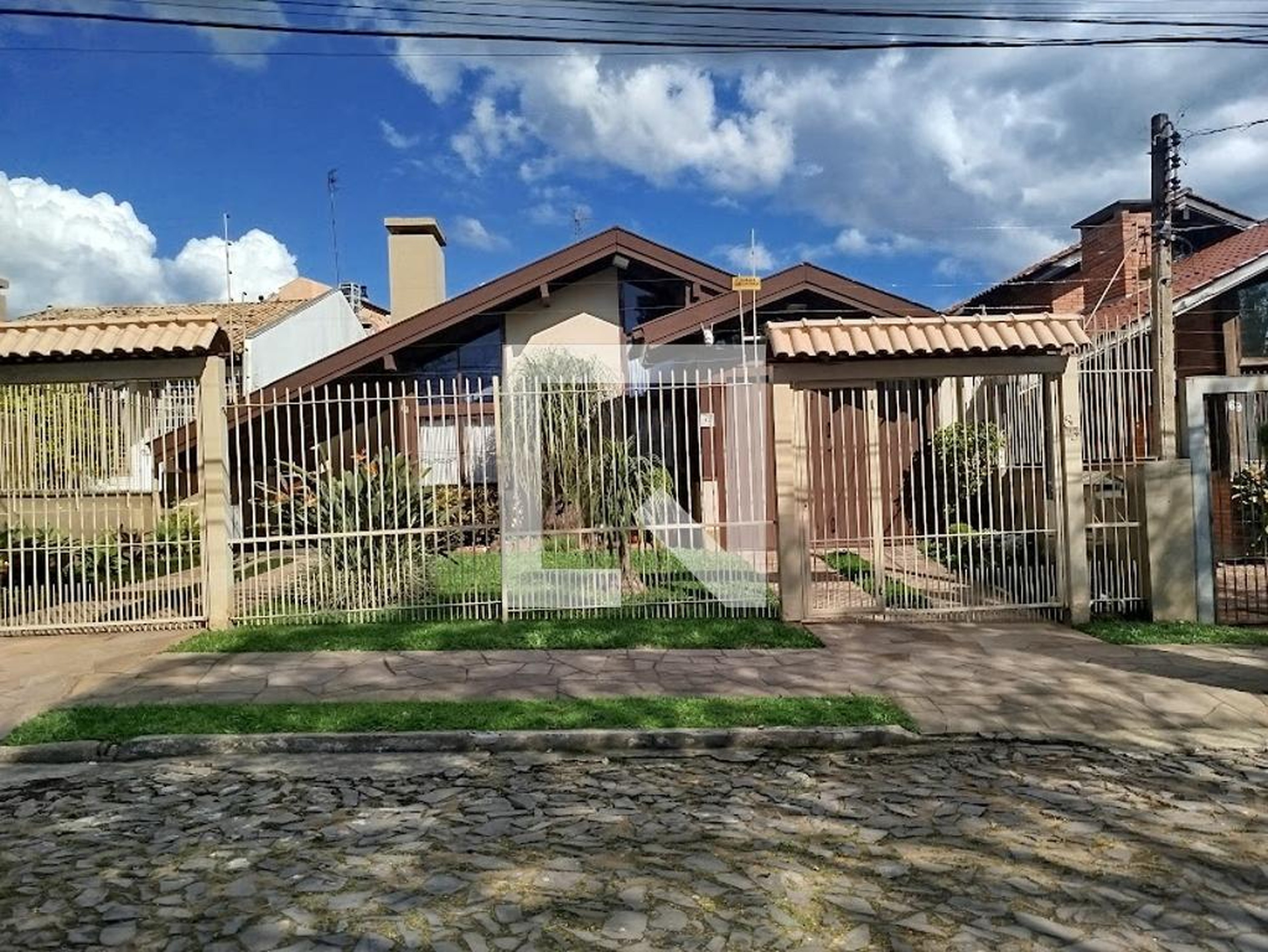 Fachada Condomínio em Rua Jacob F. Rieth, 83