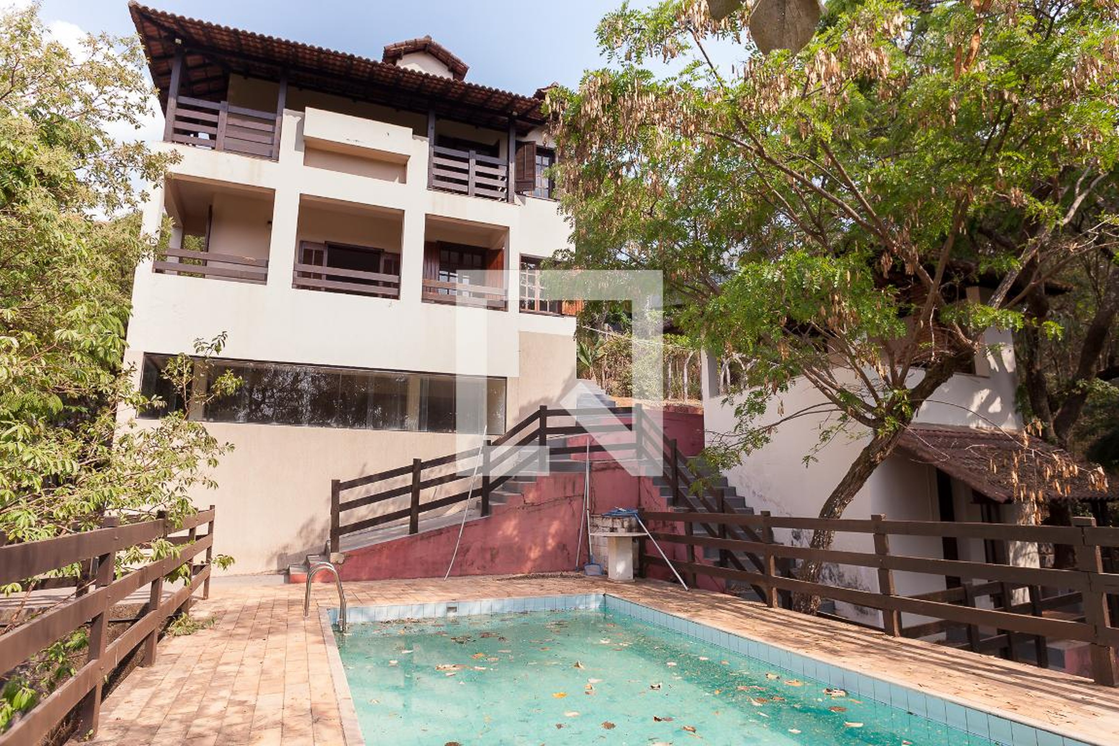 Piscina Condomínio em Alameda Serra do Cabral, 505