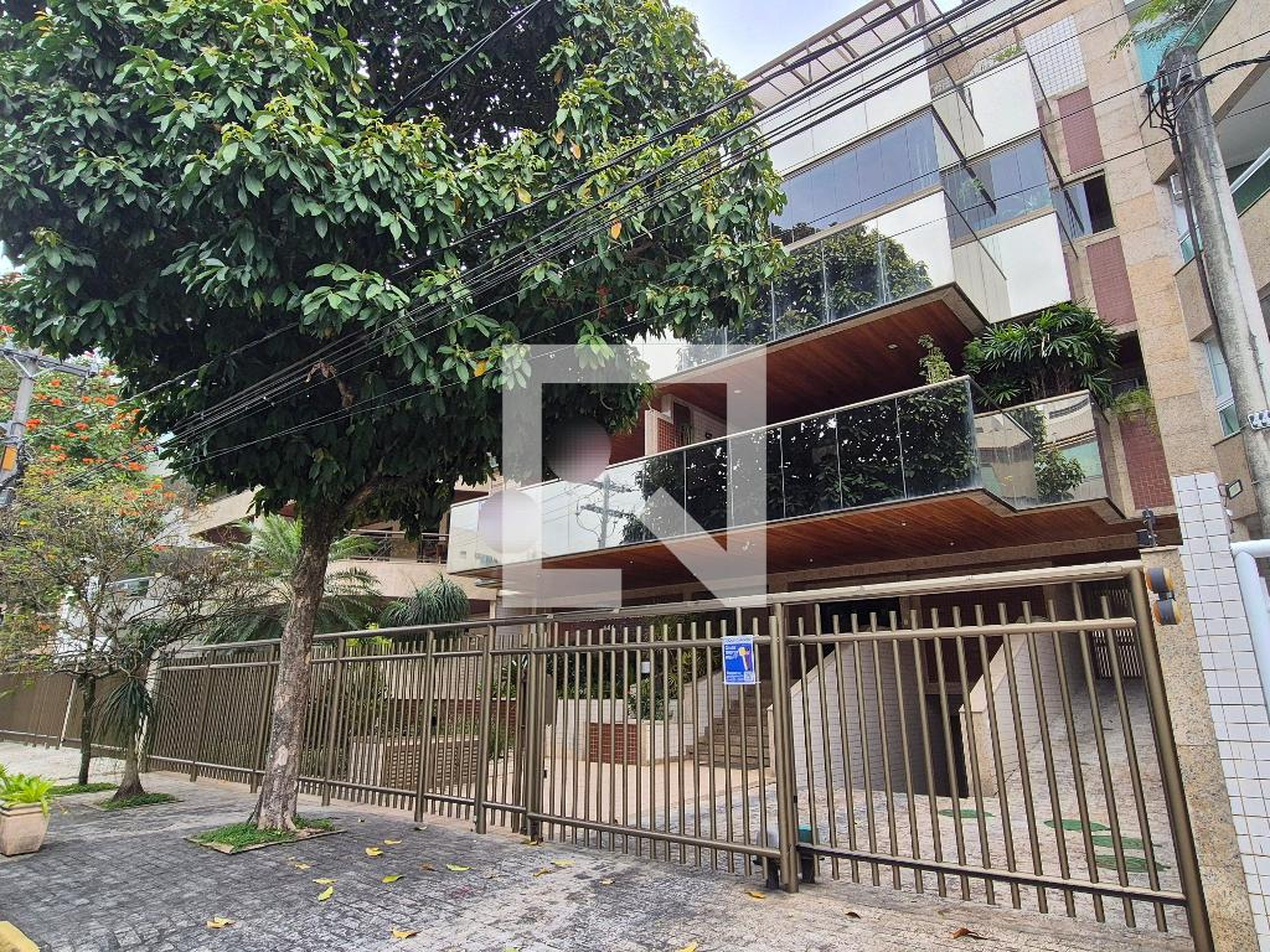 Fachada do Prédio Condomínio Solar dos Pereiras