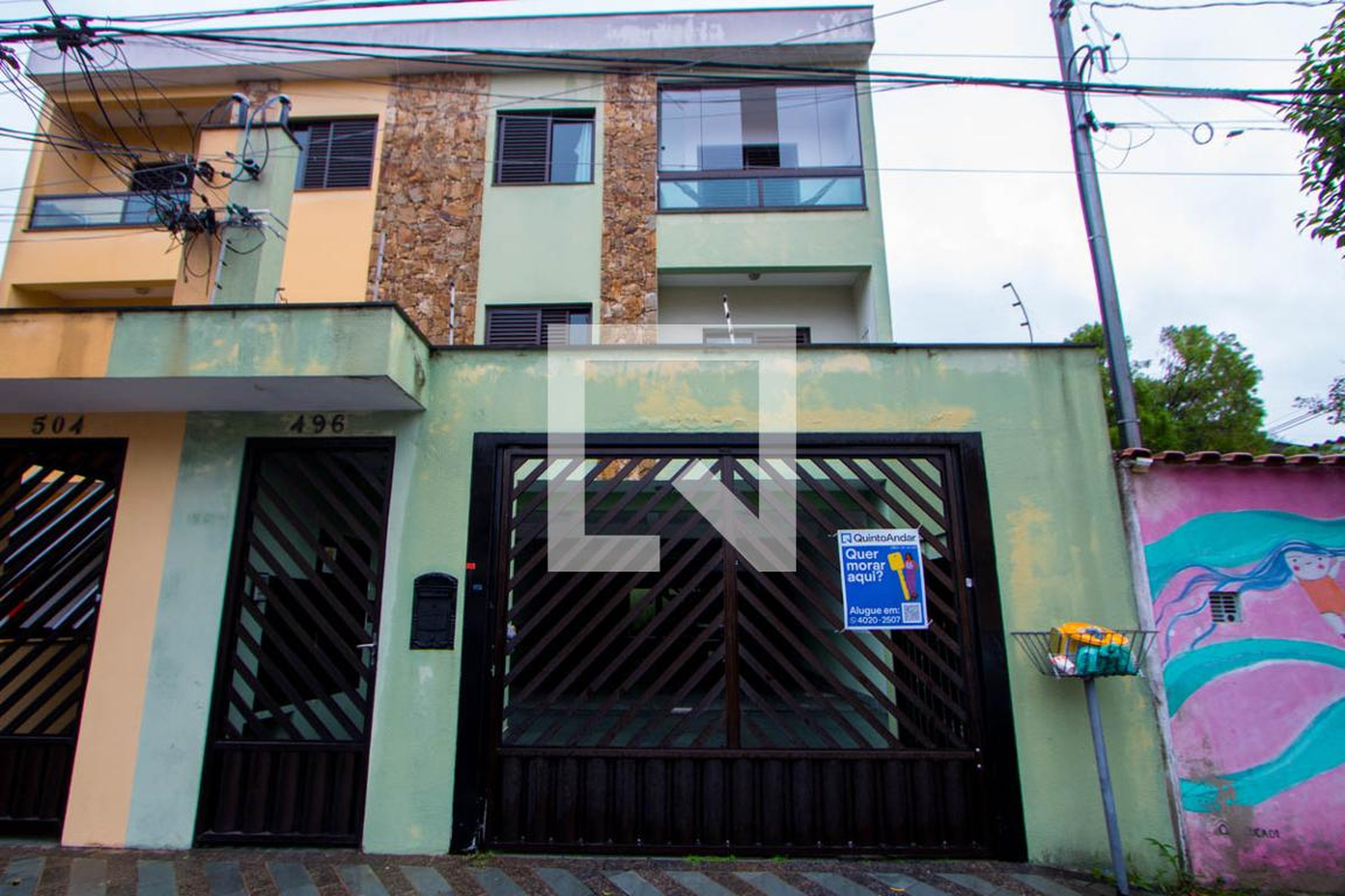 Fachada Condomínio em Rua Rio Grande, 496