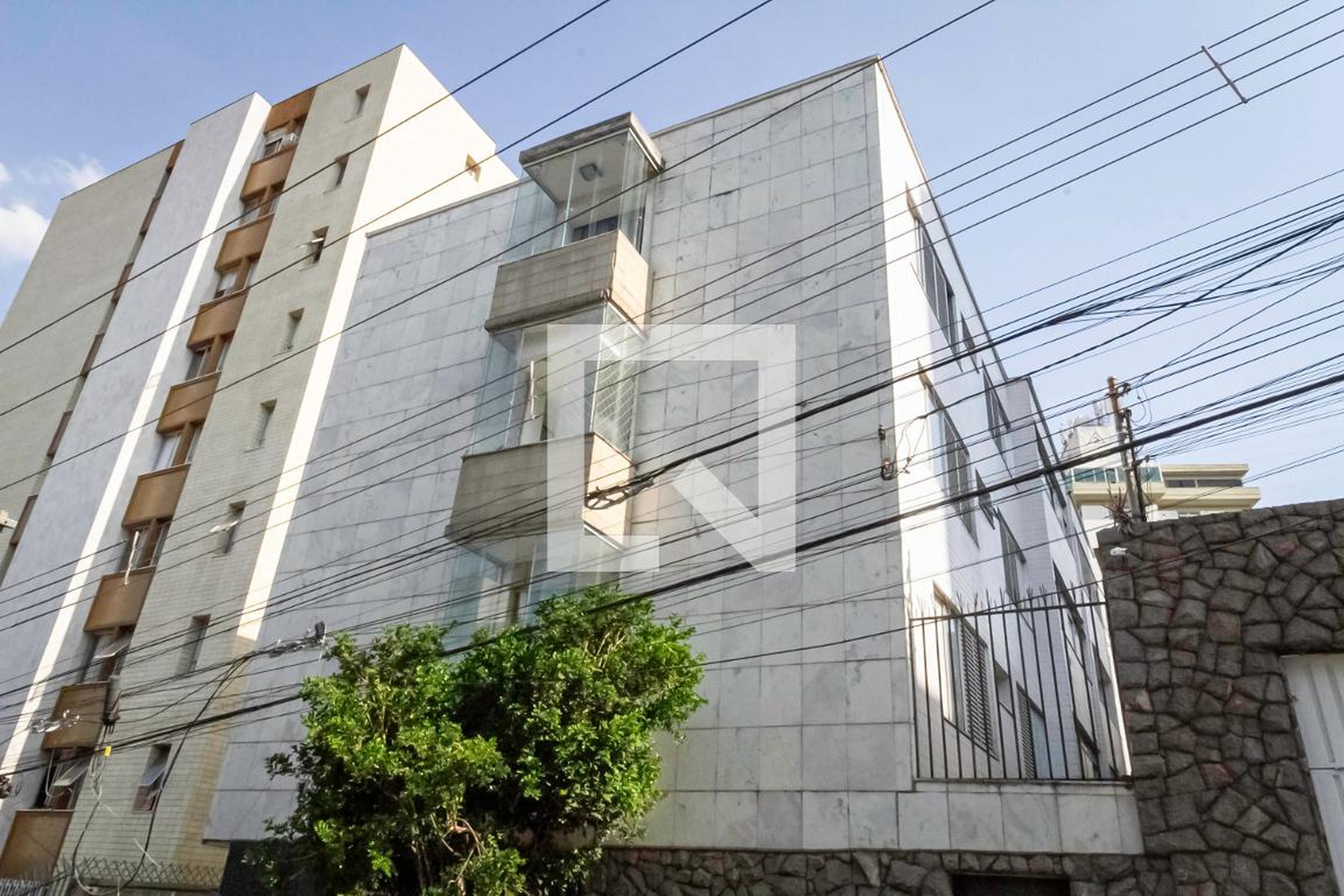 Fachada Condomínio em Rua Daniel de Carvalho, 1060