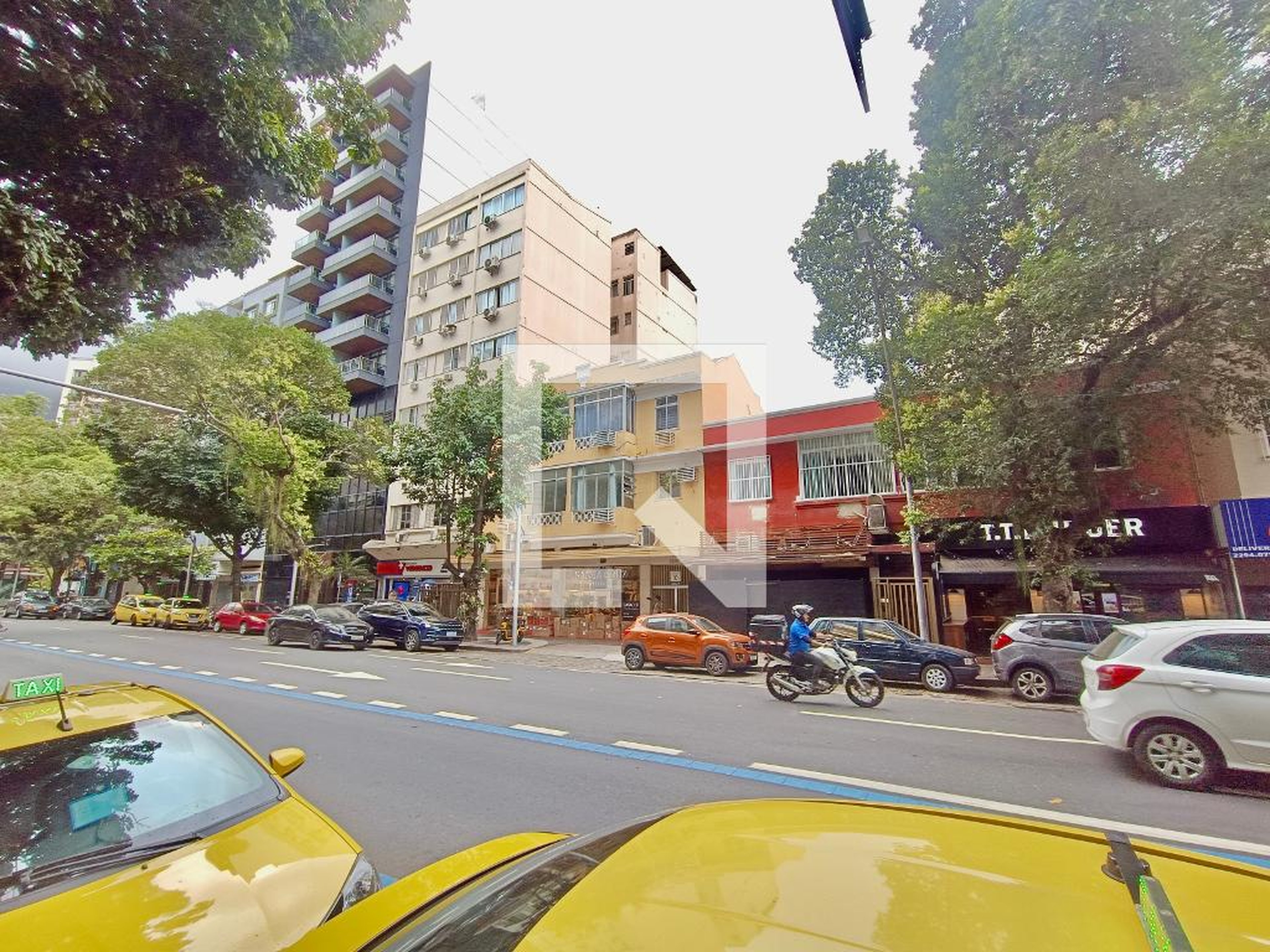 Fachada Condomínio em Avenida Ataulfo de Paiva, 1241