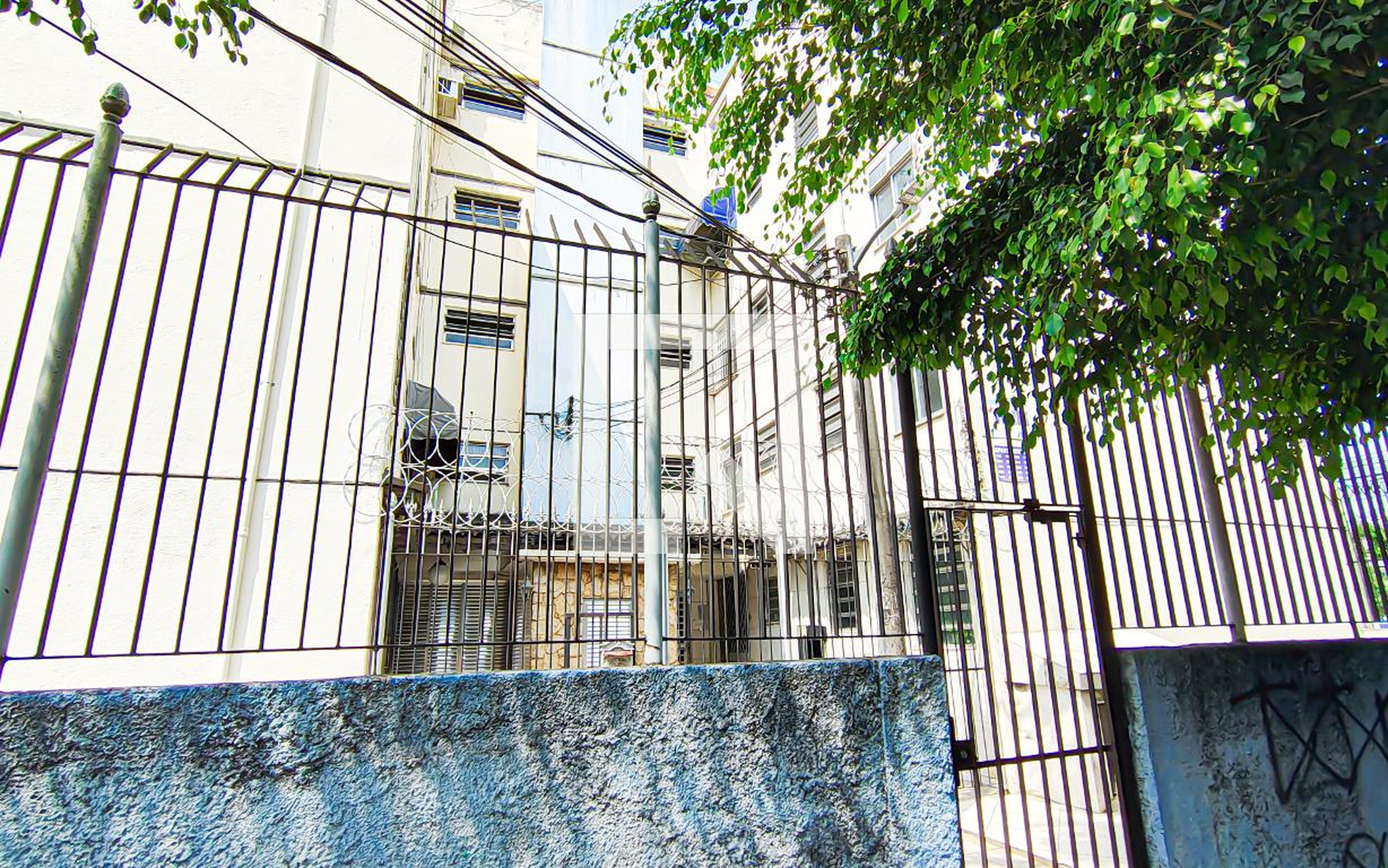 Fachada Condomínio em Rua Frei Luiz Alevato, 1237